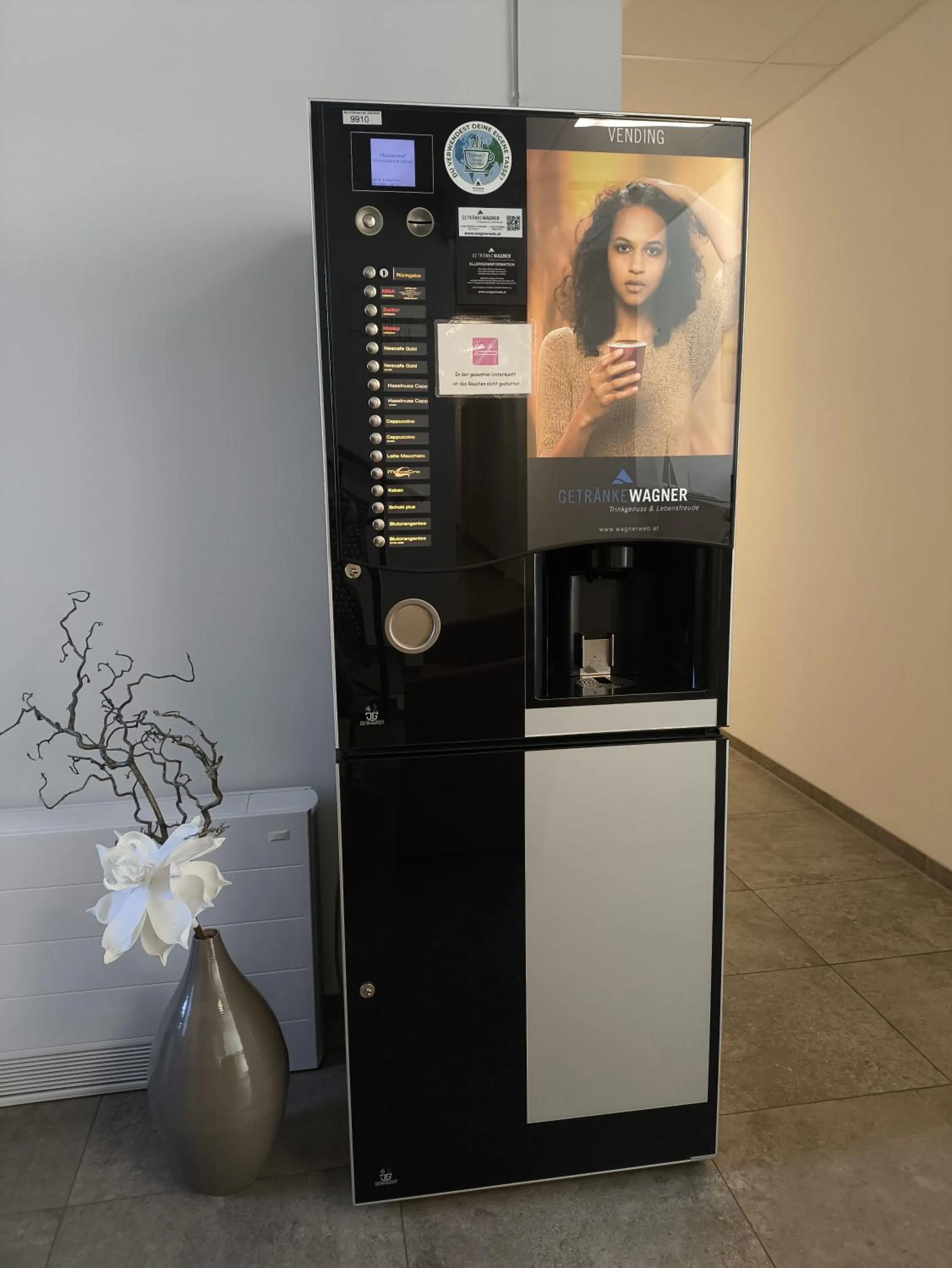 vending machine in Schlafplatzl