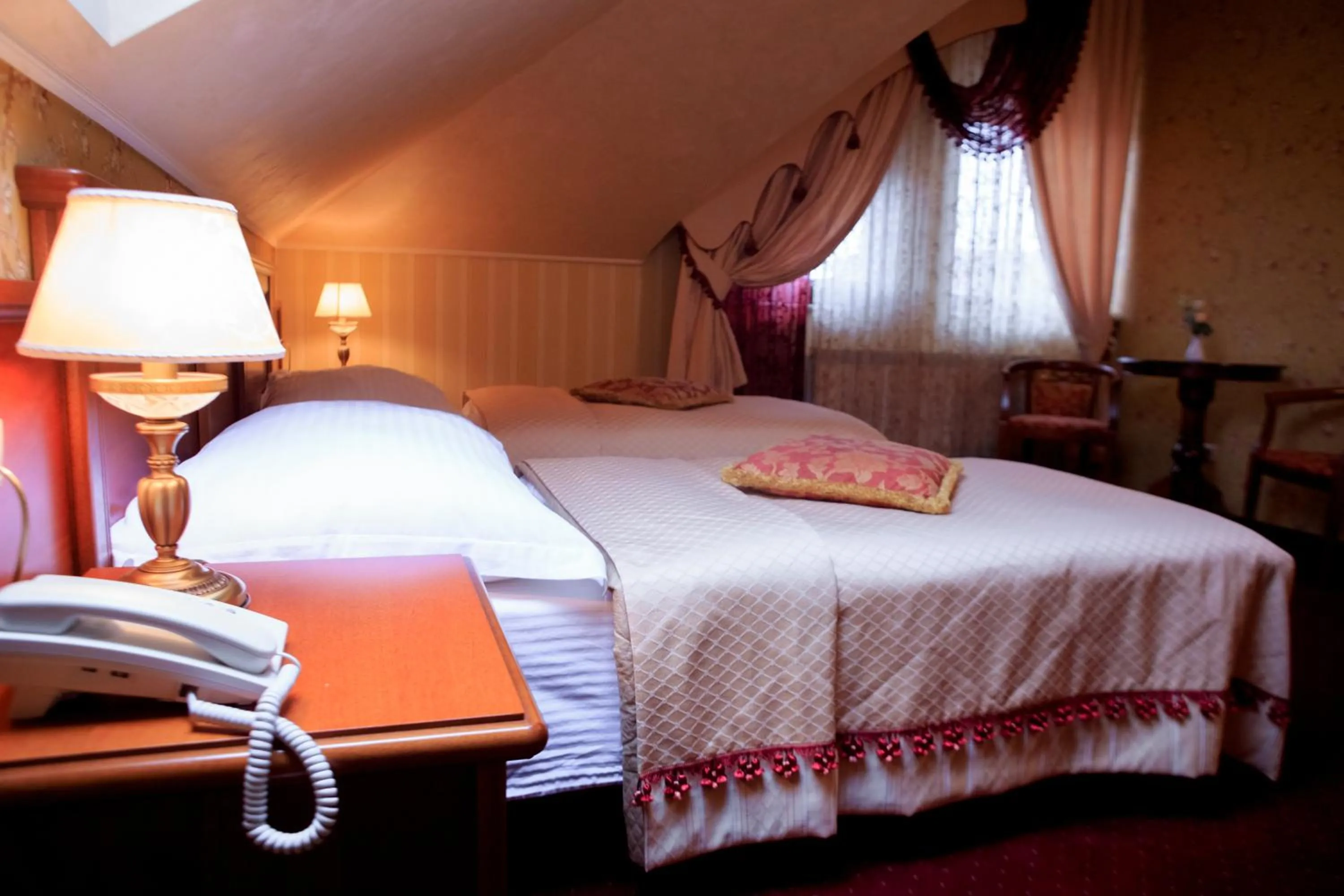 Bed in Hotel Elefant