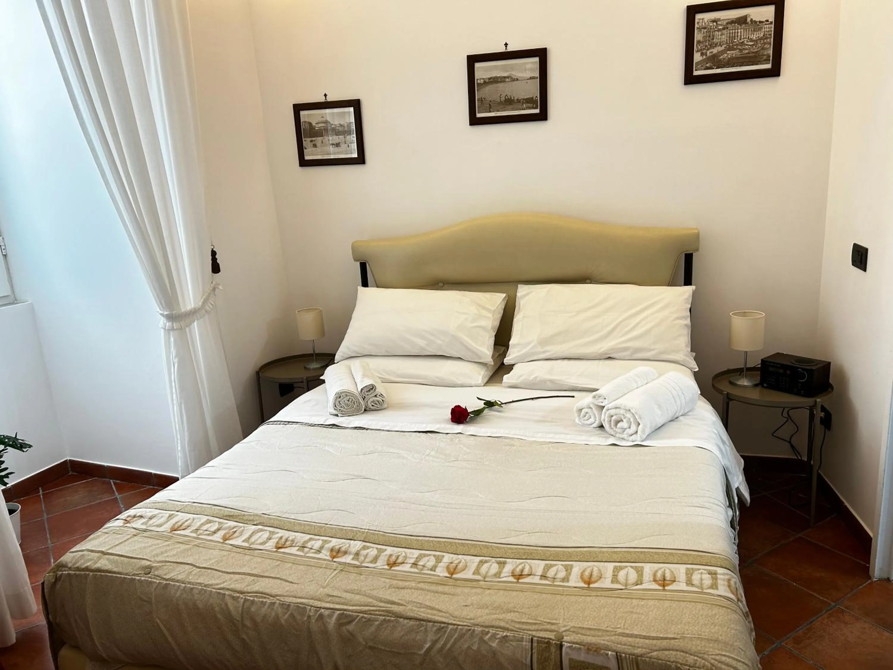 Photo of the whole room, Bed in Home Marty