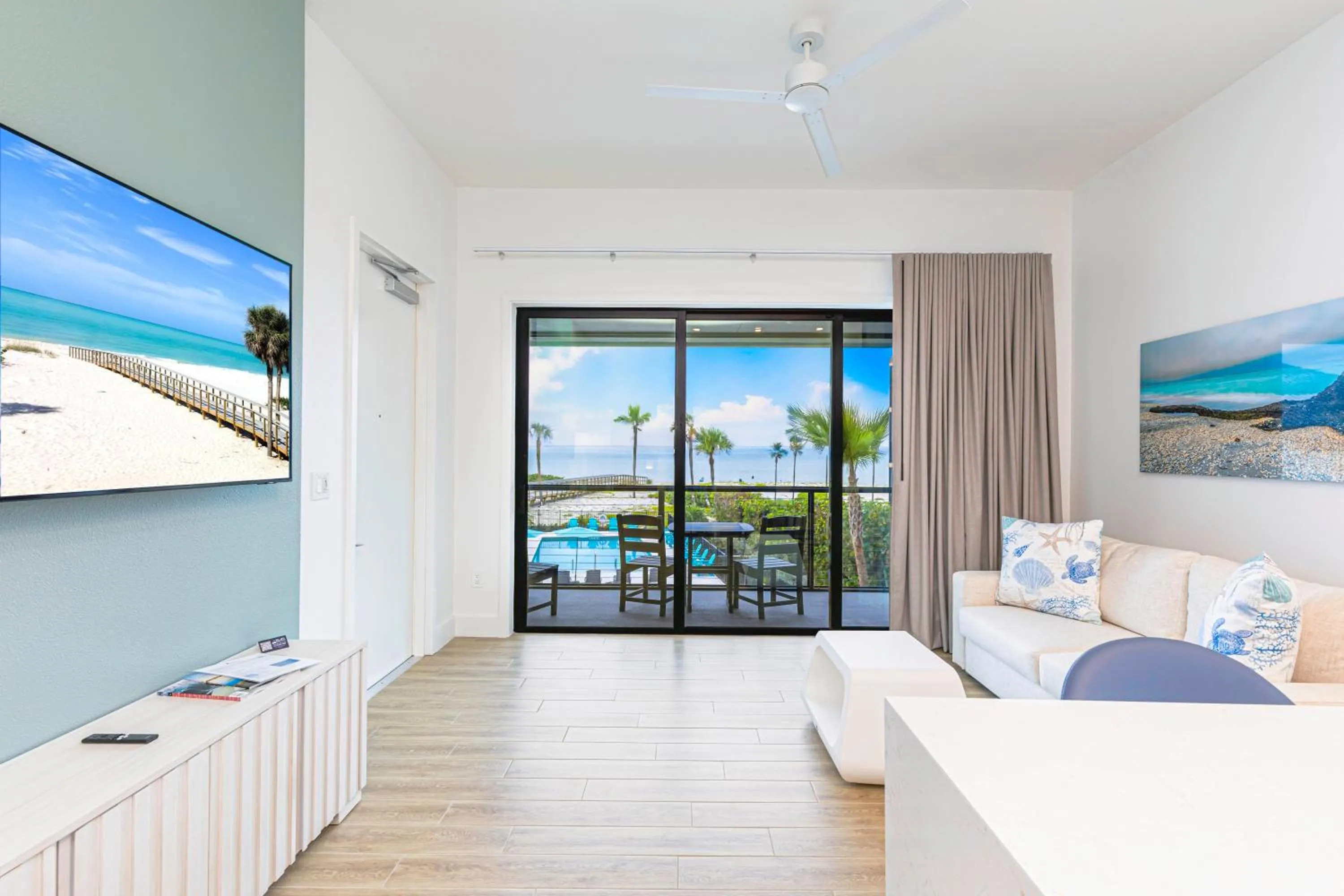 Patio, Bed in Shalimar Beach Resort