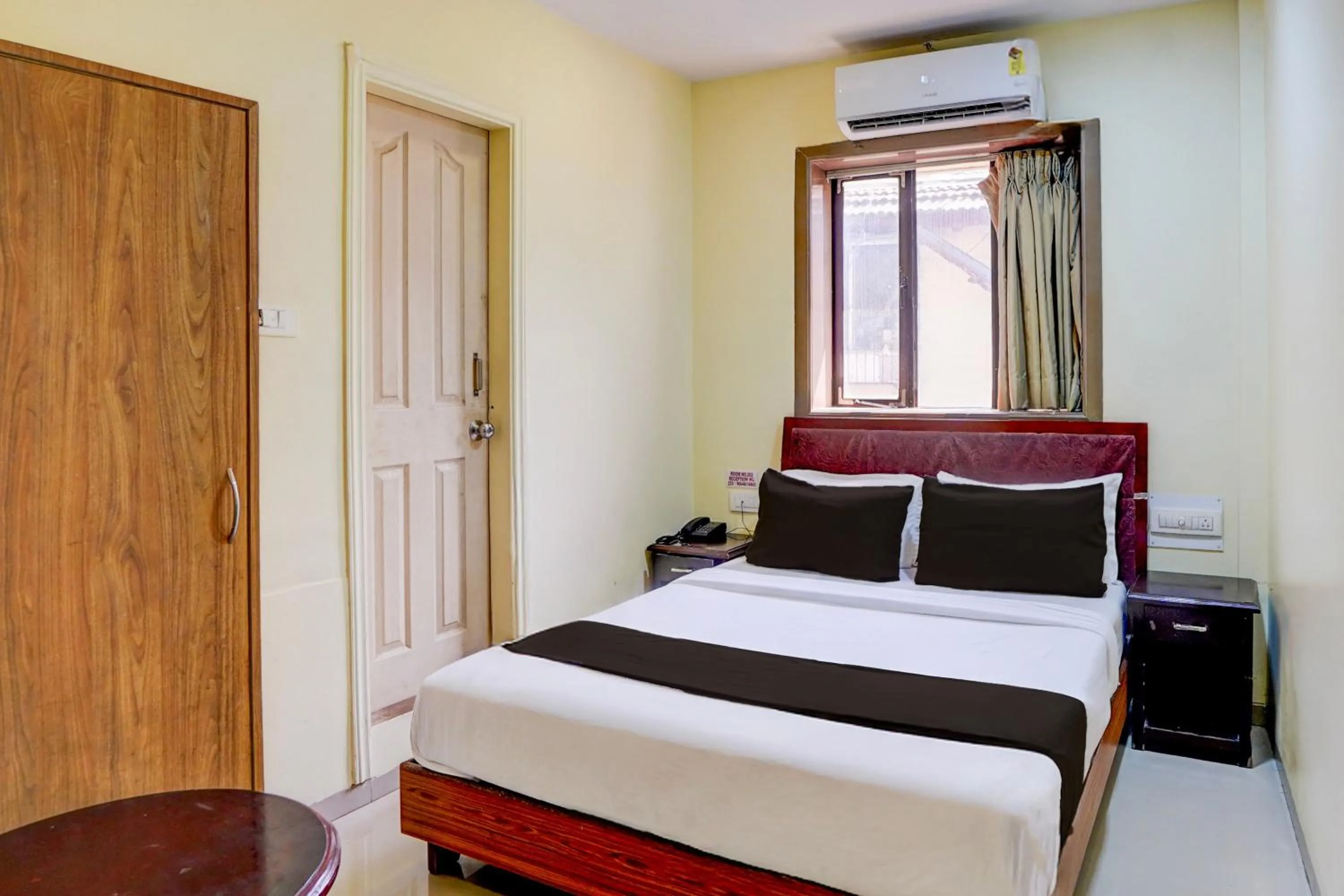 Bedroom in Hotel O Gold Coast