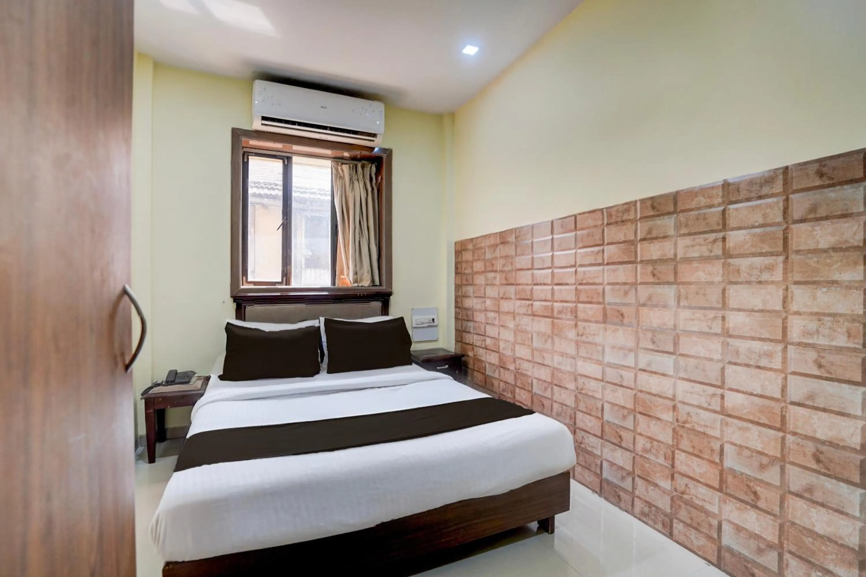 Bedroom in Hotel O Gold Coast