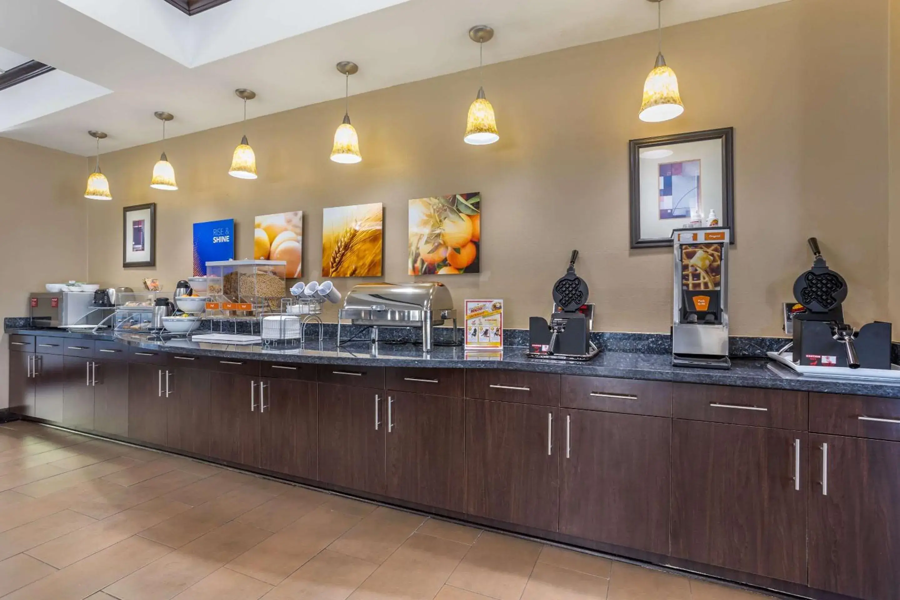 Breakfast in Comfort Suites Old Town Spring Breakfast in Comfort Suites Old Town Spring