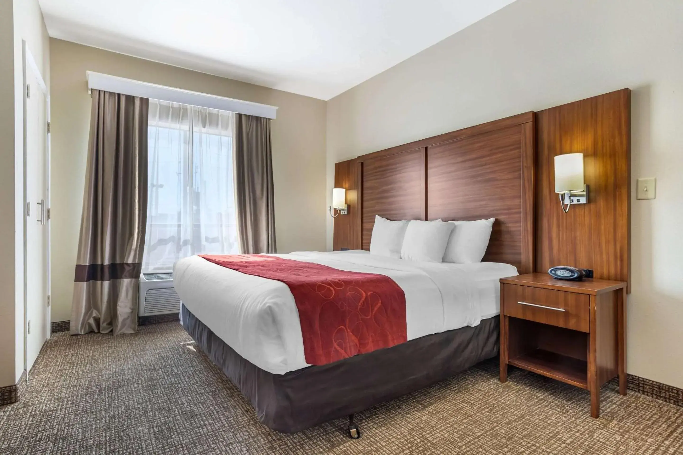 Bedroom, Bed in Comfort Suites Old Town Spring Bedroom, Bed in Comfort Suites Old Town Spring