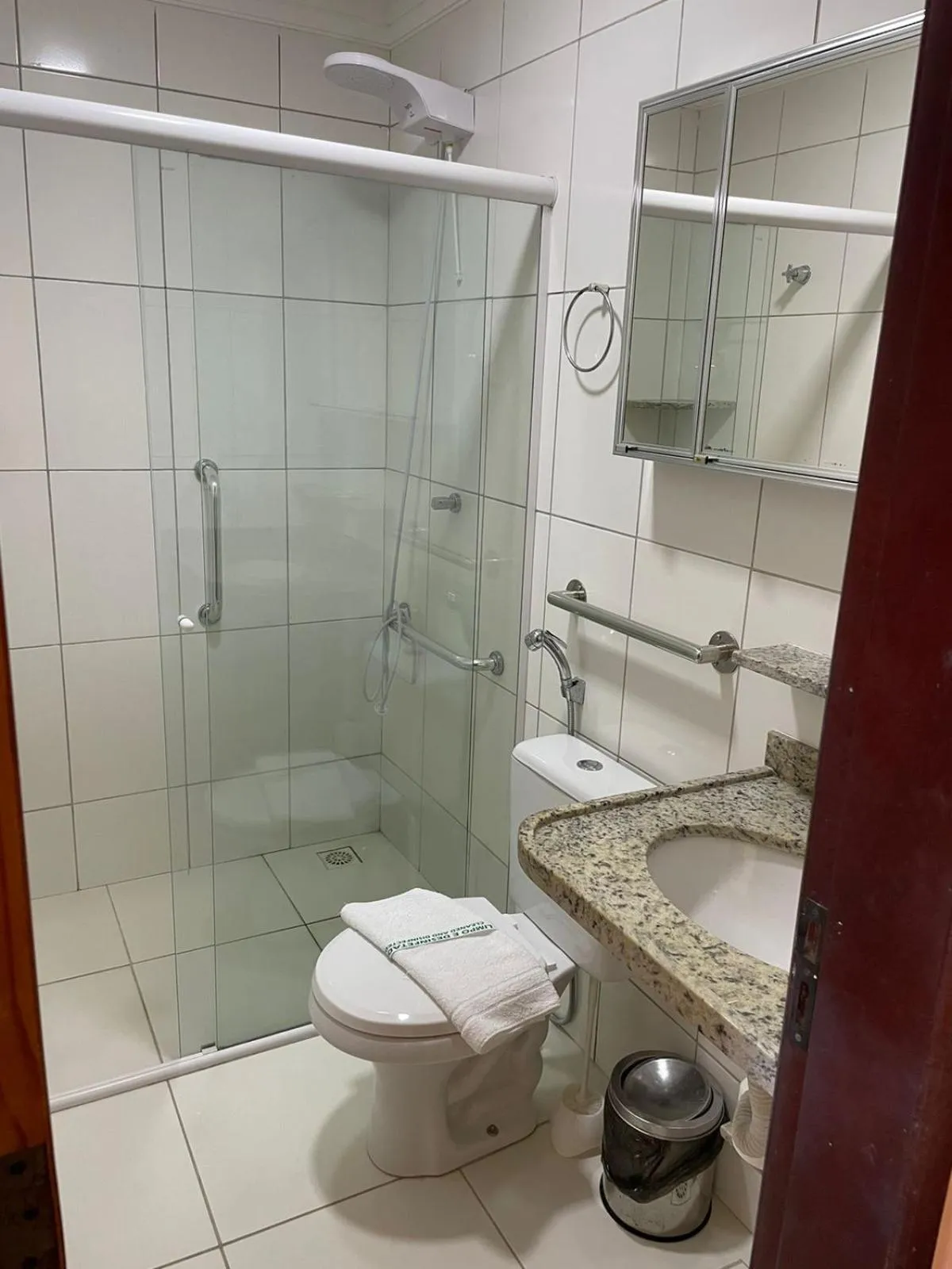 Shower in Pousada D' Areia