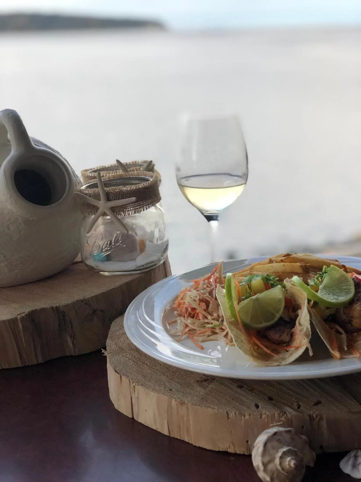 Food and drinks in Anchor Inn and Suites