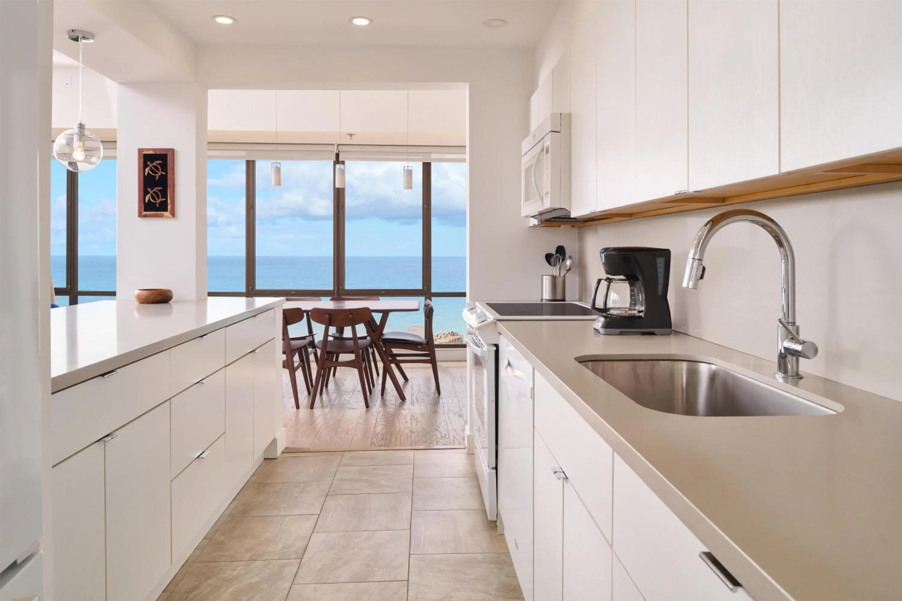 Kitchen or kitchenette in Aston Waikiki Sunset