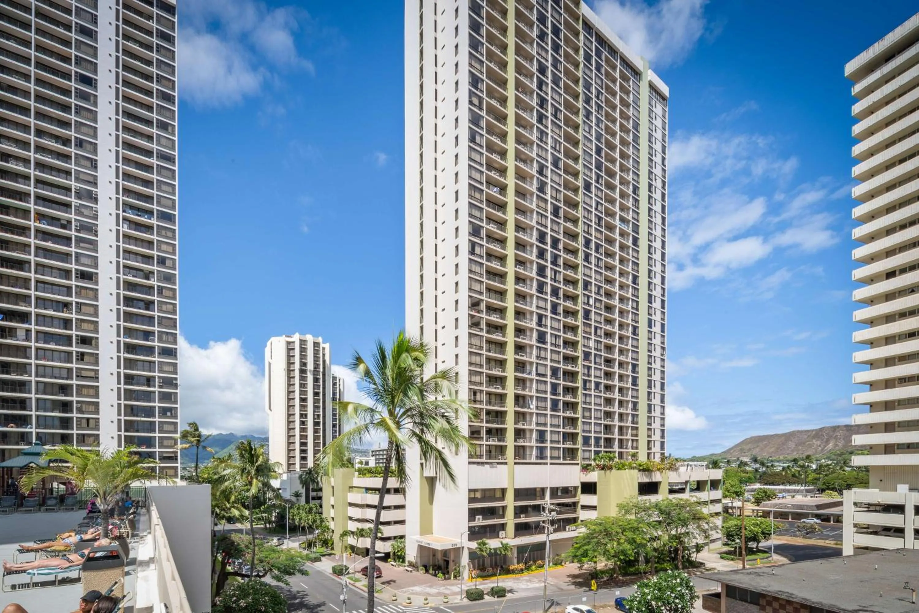 Property building in Aston Waikiki Sunset