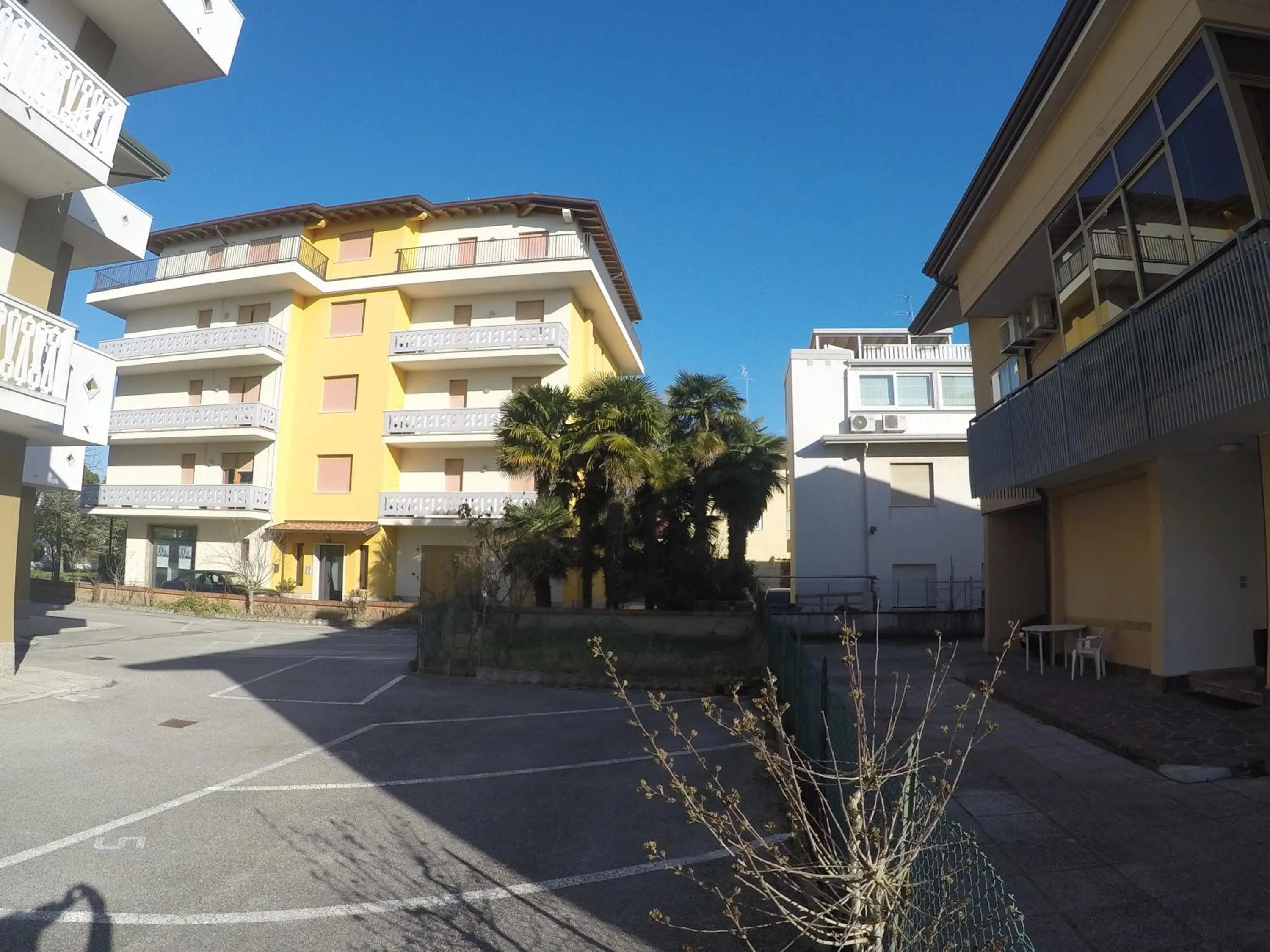 Property building in Residence Caorle Apartments - Agenzia Cocal