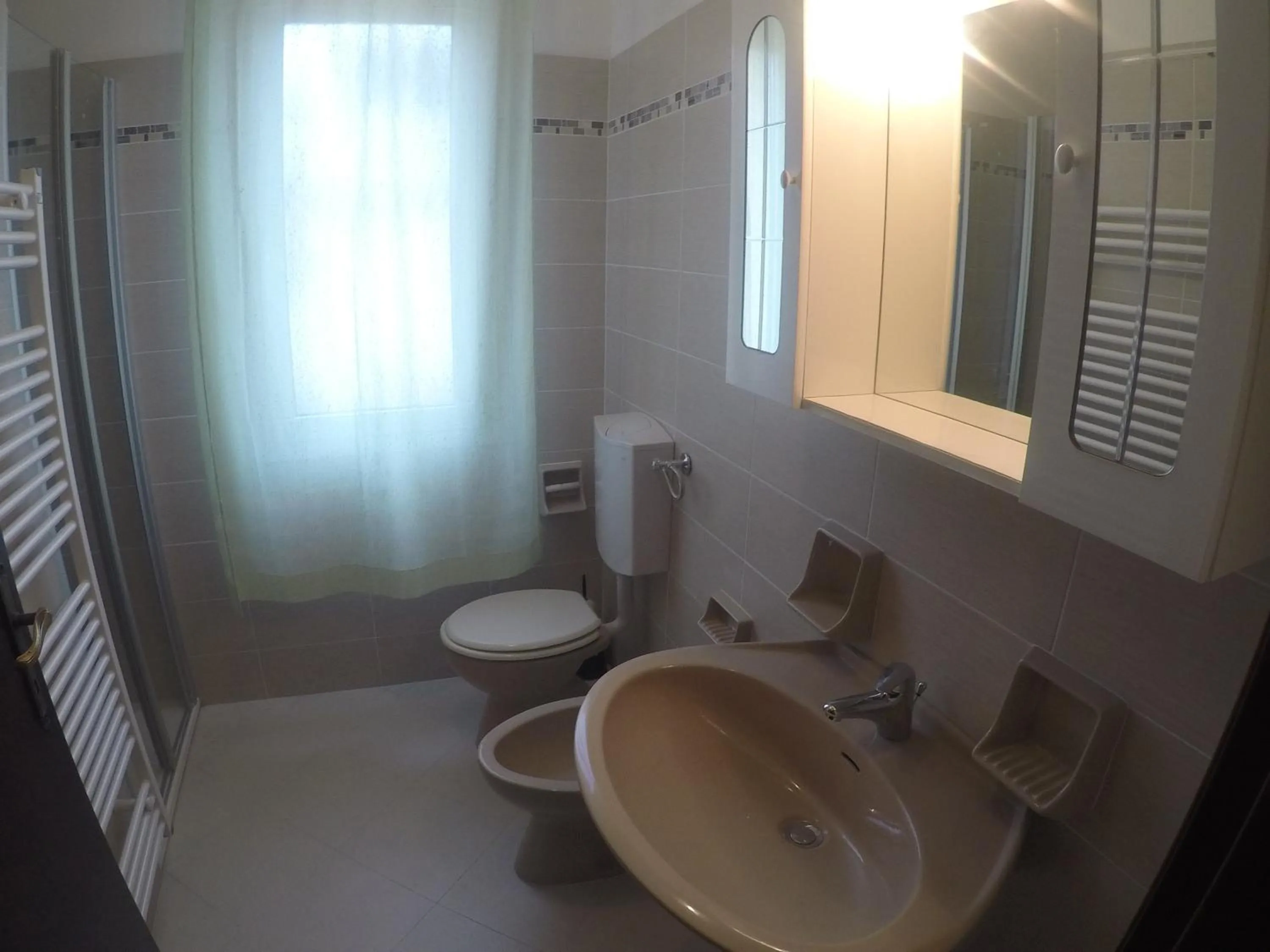 Shower in Residence Caorle Apartments - Agenzia Cocal