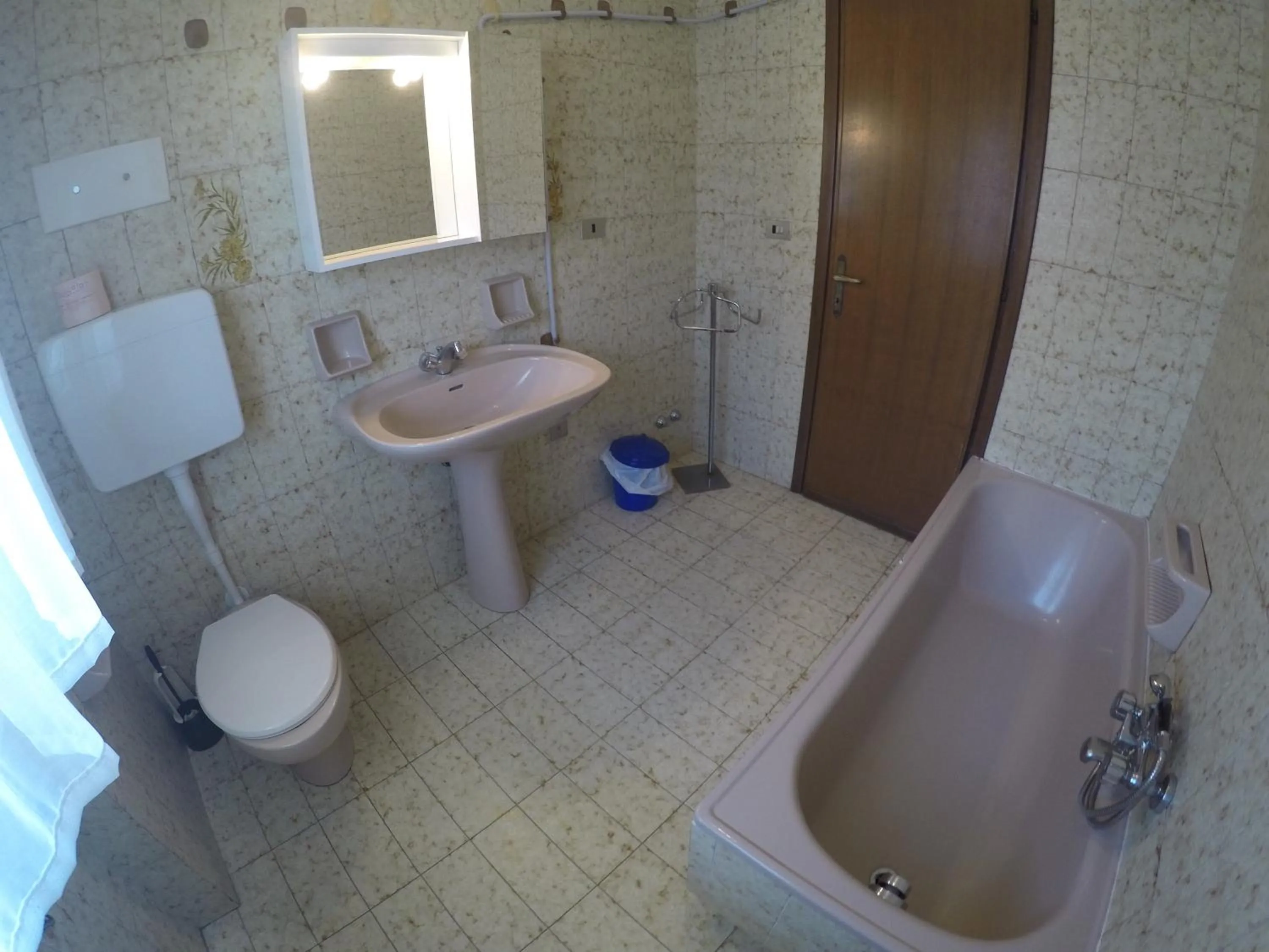 Bathroom in Residence Caorle Apartments - Agenzia Cocal