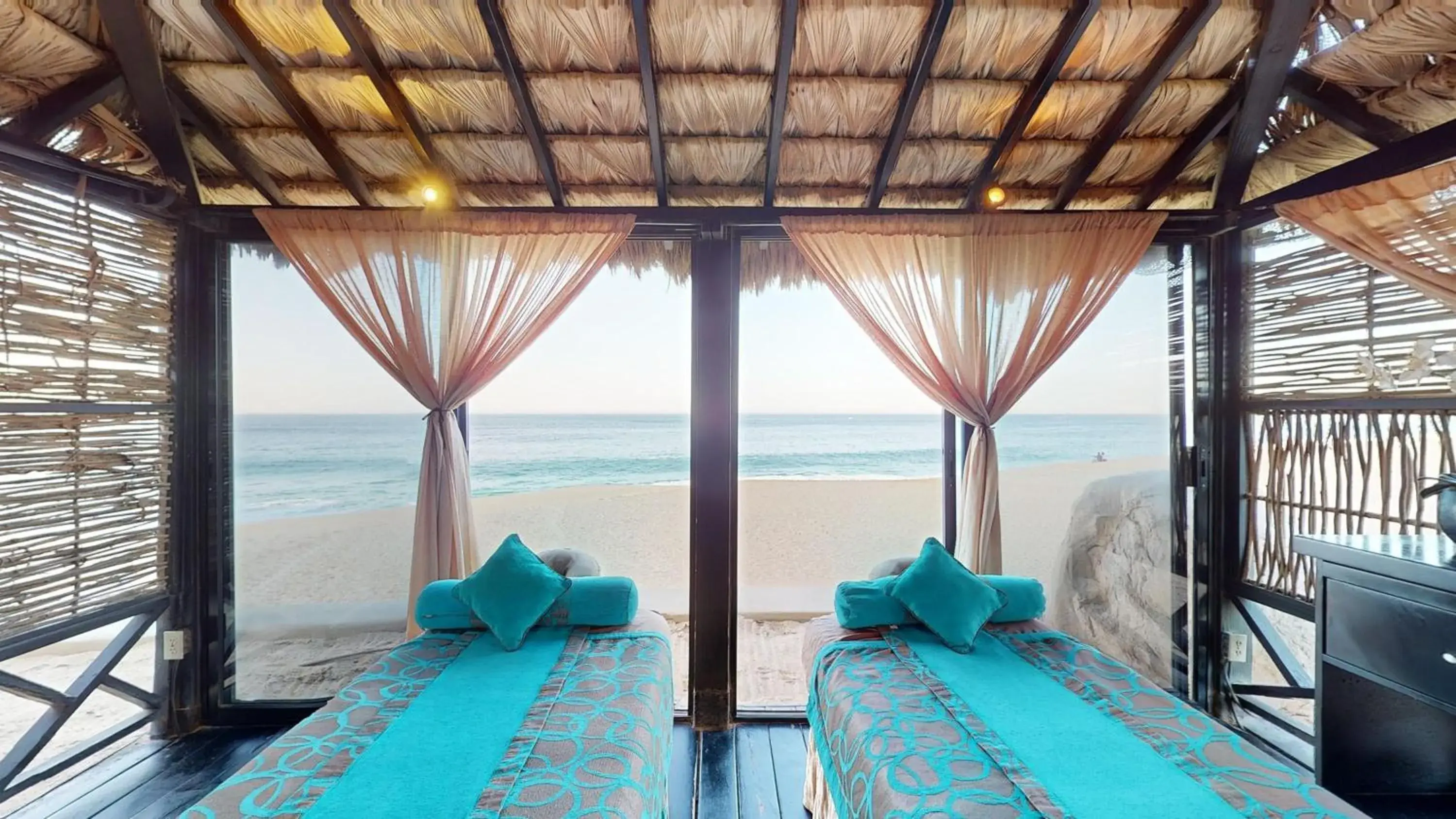 Spa and wellness centre/facilities, Bed in Grand Solmar Land's End Resort & Spa Spa and wellness centre/facilities, Bed in Grand Solmar Land's End Resort & Spa