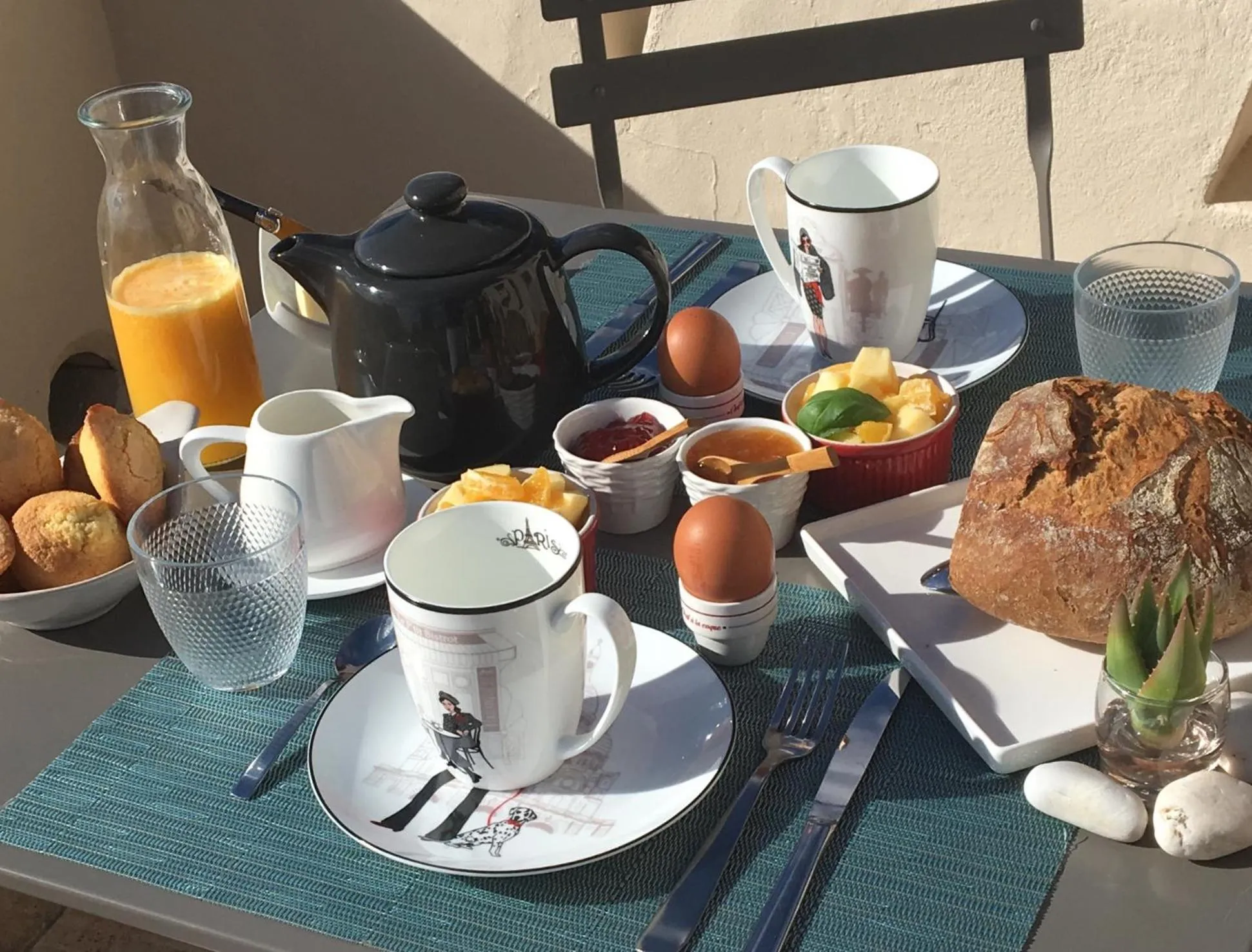 Continental breakfast in Felicidade