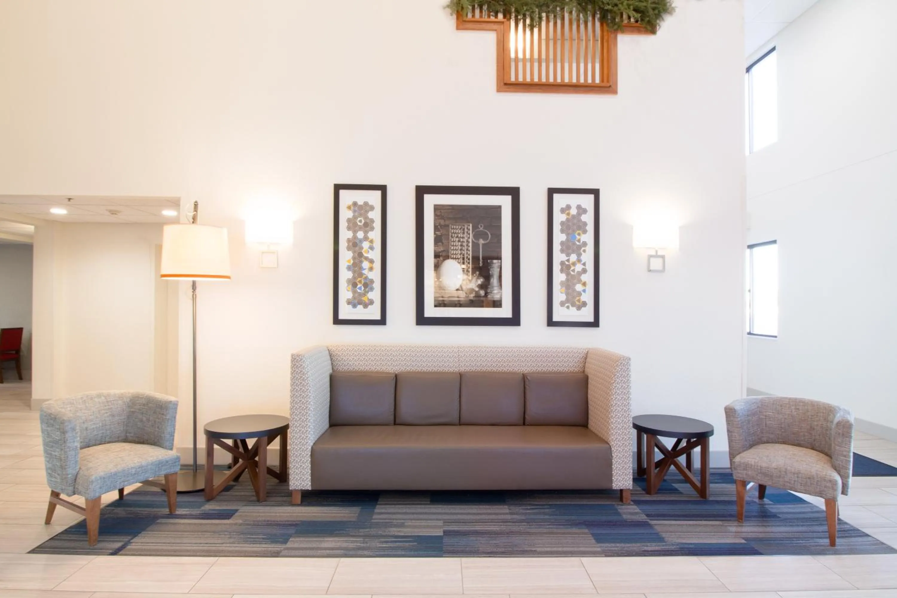 Property building in Holiday Inn Express & Suites - Worthington by IHG