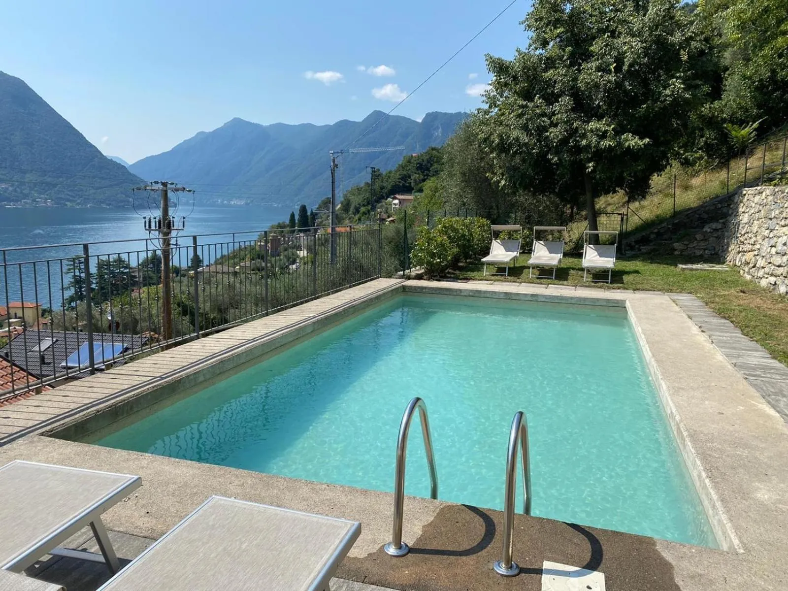 Sala Comacina Residence Apartment 5 - Sleeps up to 10 by Italian Apartments