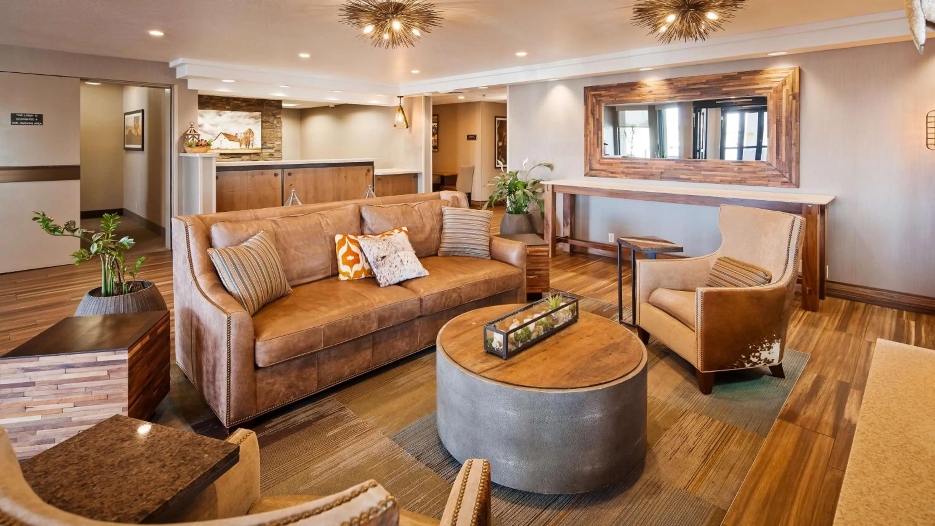 Lobby or reception in Best Western Plus CottonTree Inn