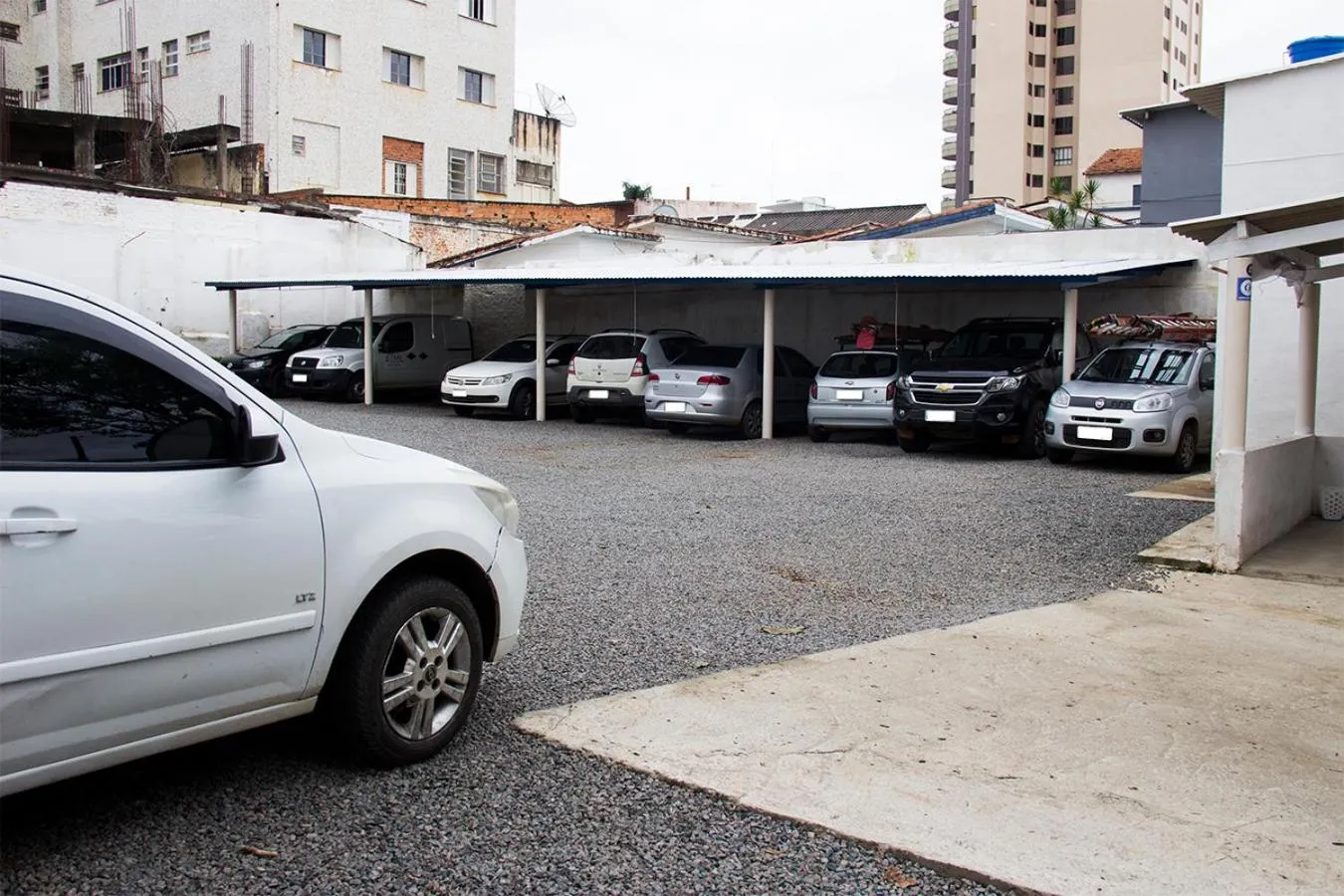 Parking in Hotel Js