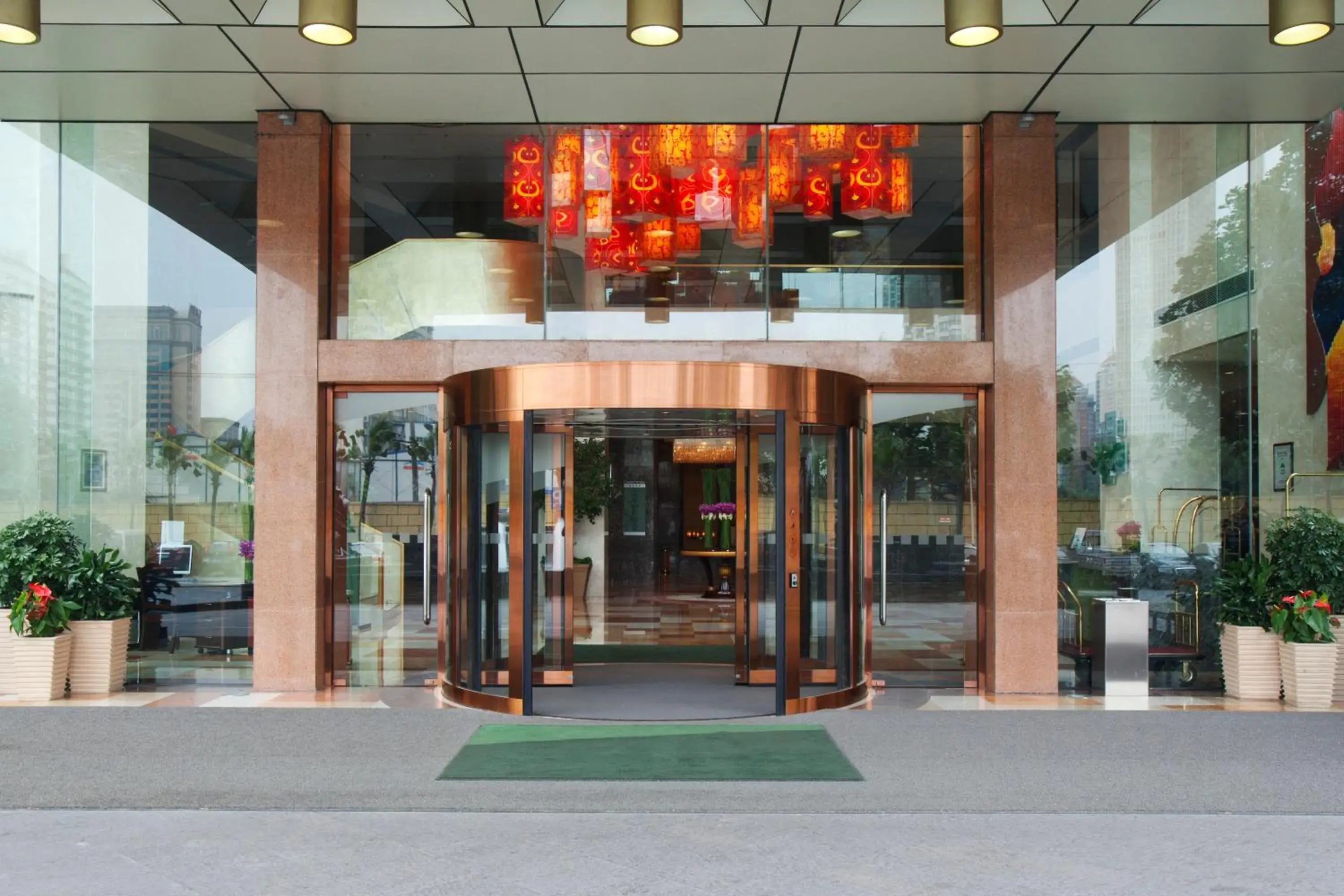 Property building in Holiday Inn Xiaoshan by IHG Property building in Holiday Inn Xiaoshan by IHG