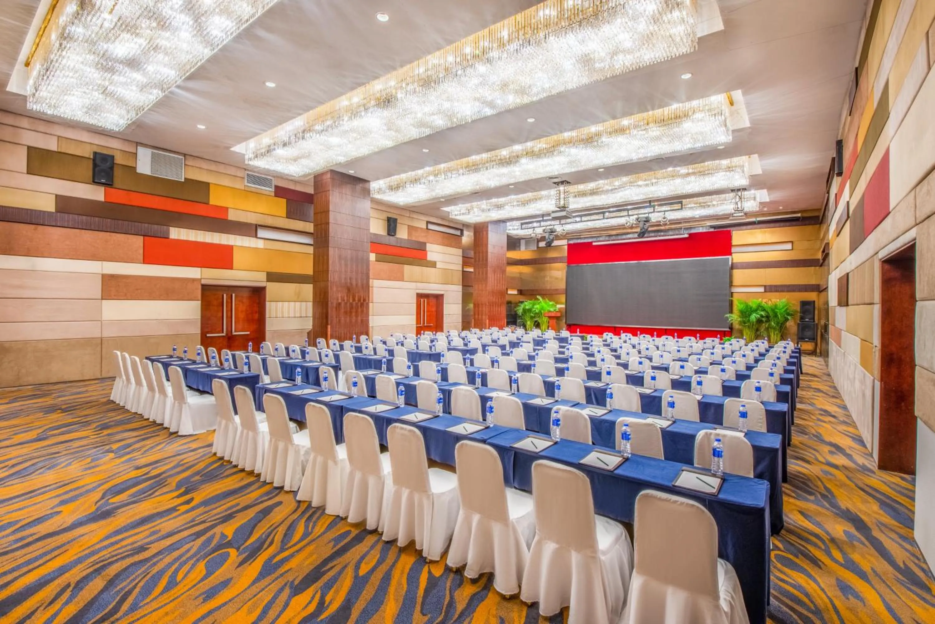 Banquet/Function facilities in Holiday Inn Xiaoshan by IHG