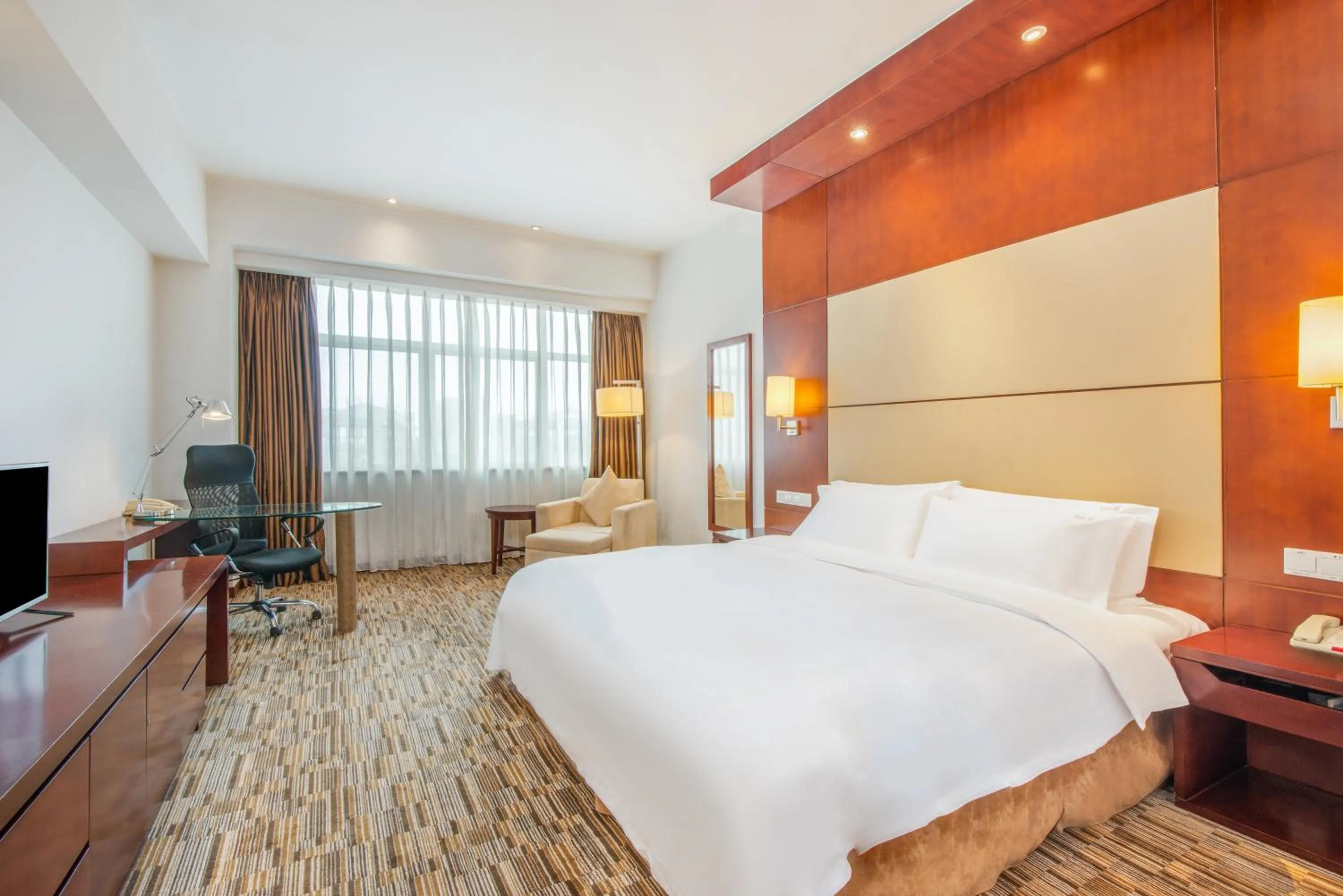 Bedroom, Bed in Holiday Inn Xiaoshan by IHG