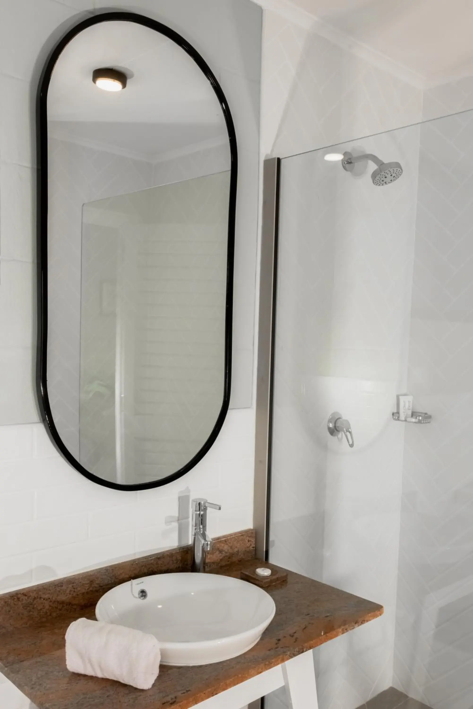 Studio Room - Middle Floor - Queen & Double in Capricorn Hotel Suva Studio Room - Middle Floor - Queen & Double in Capricorn Hotel Suva