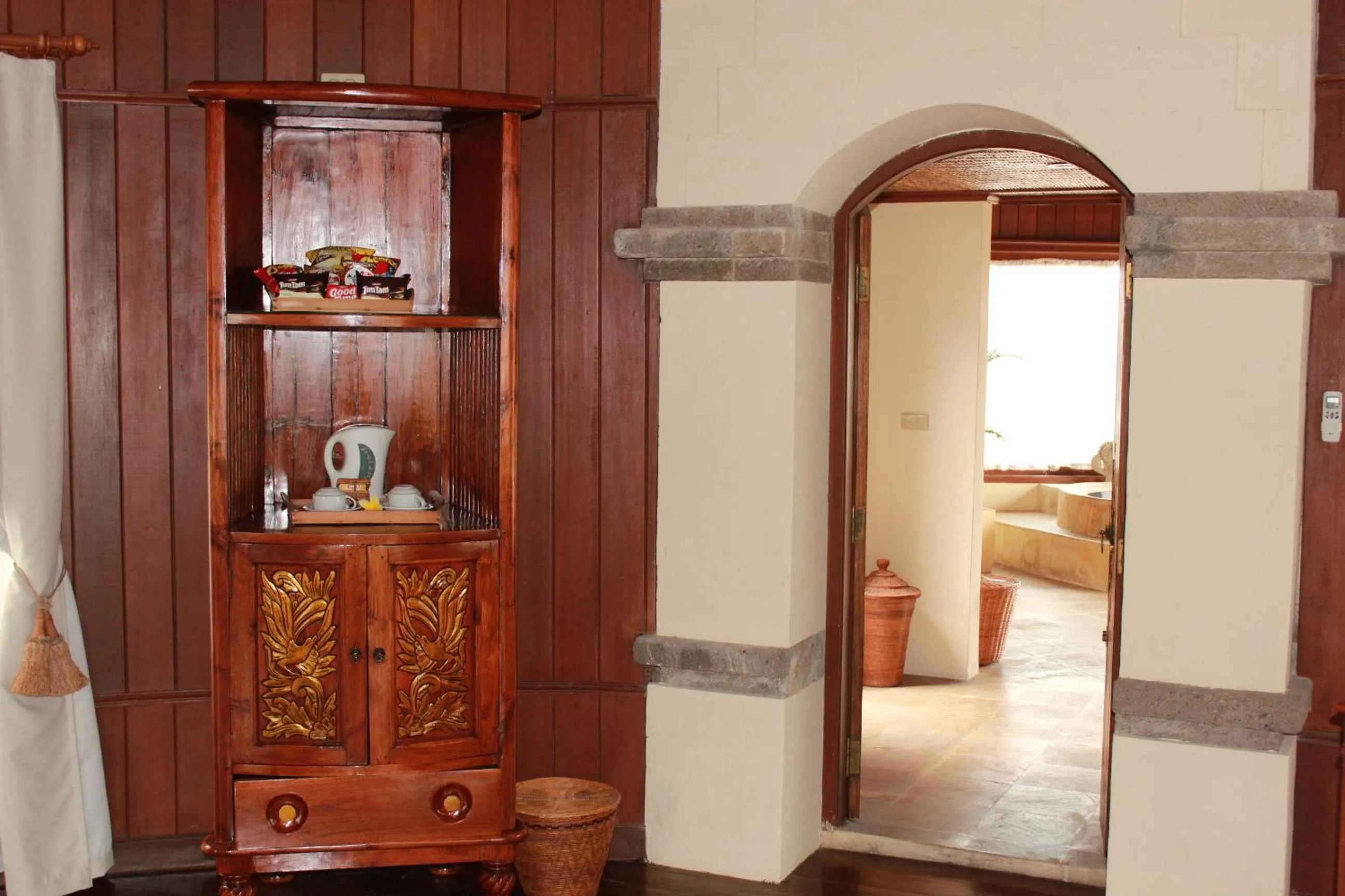 Bathroom, Bed in Dewani Villa Resort