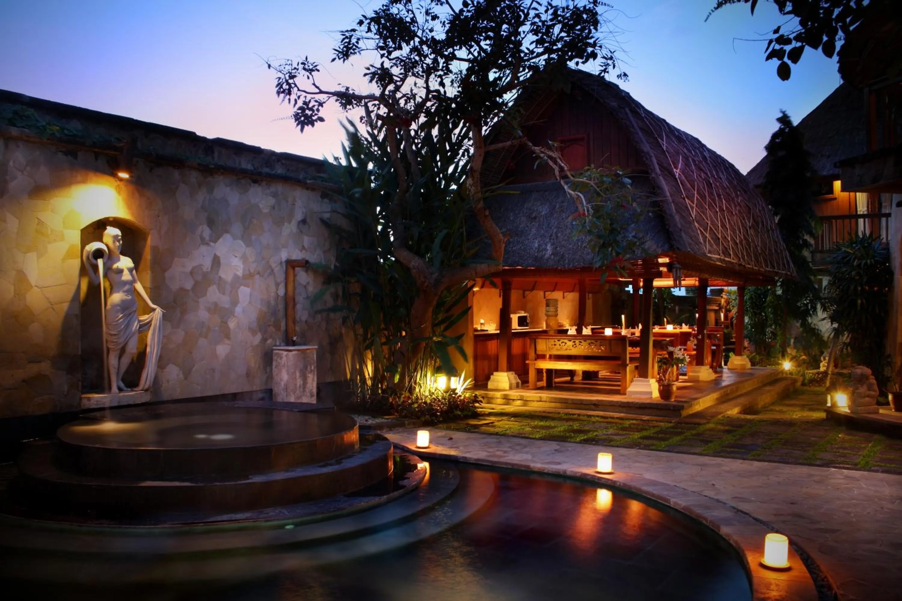 Restaurant/places to eat in Dewani Villa Resort