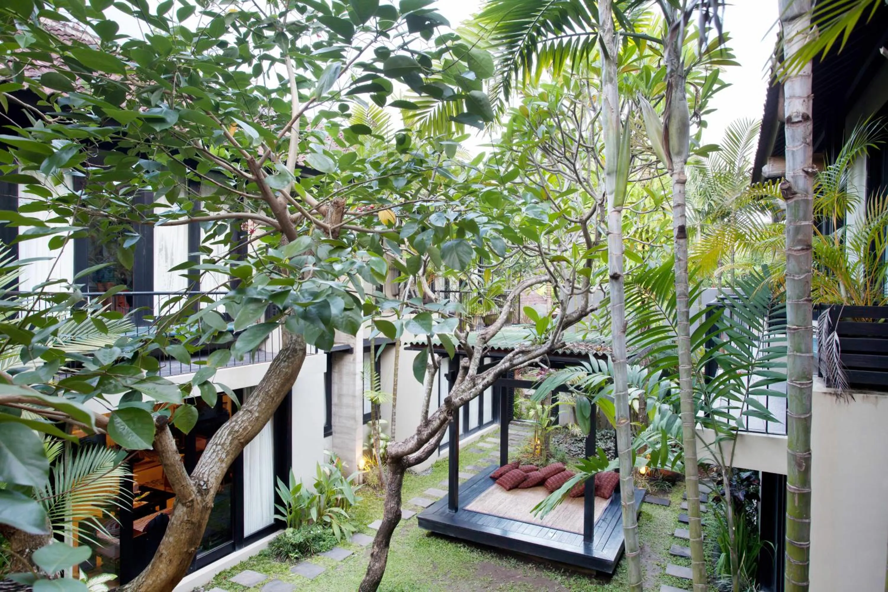 Garden in S'cape Condotel