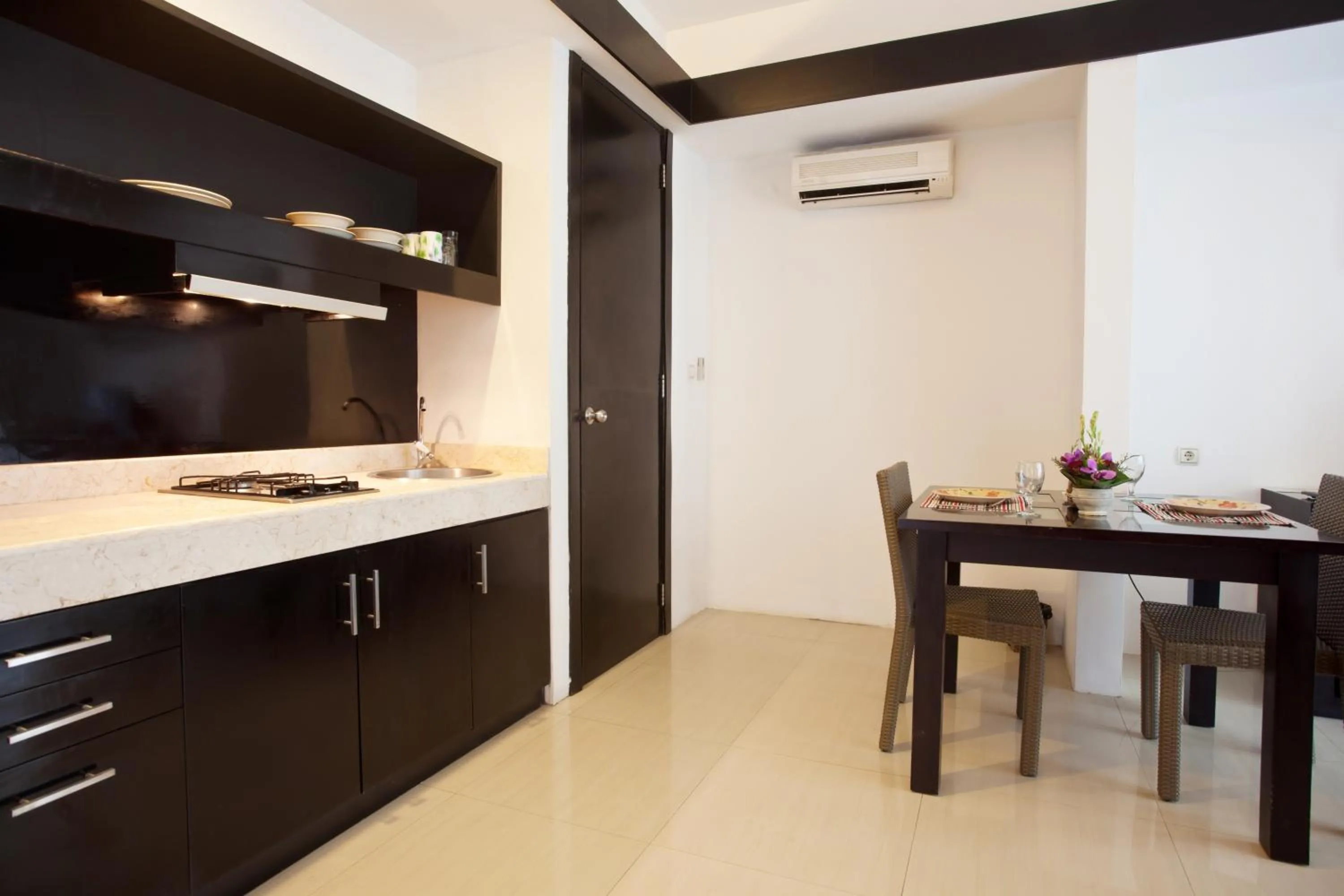 Dining area in S'cape Condotel