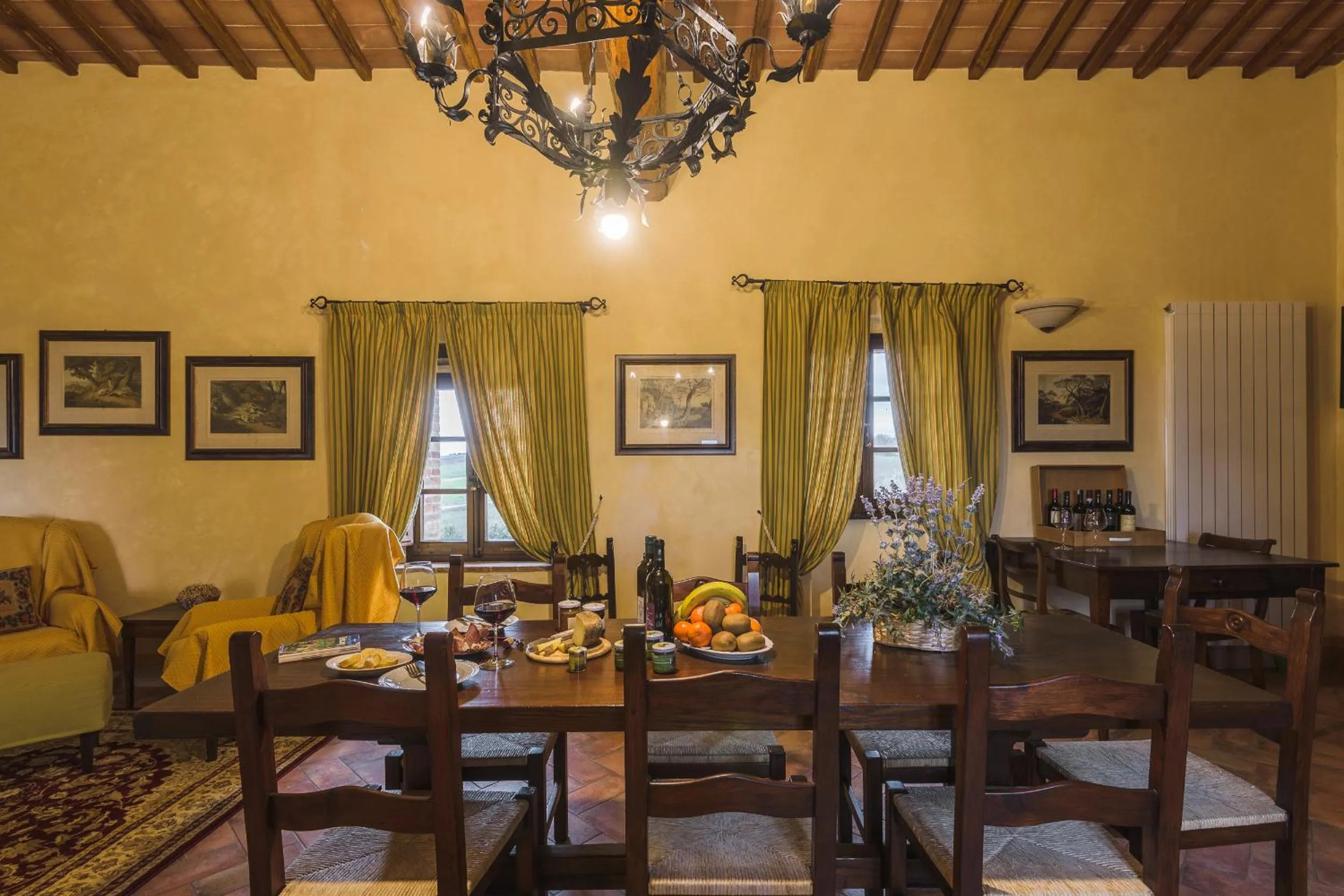 Dining area in Agriturismo Il Macchione