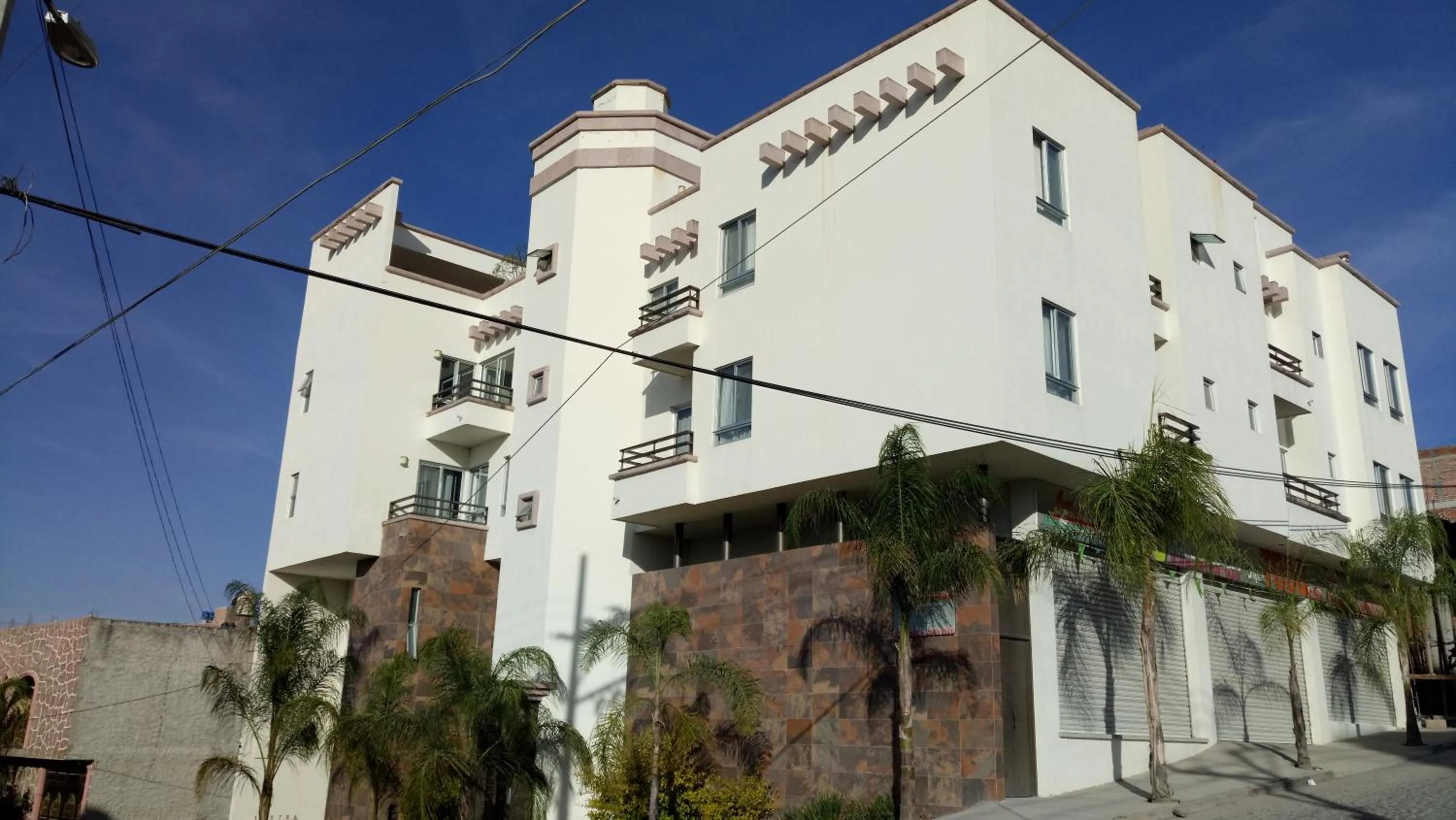 Property building in Suites Sta Tere