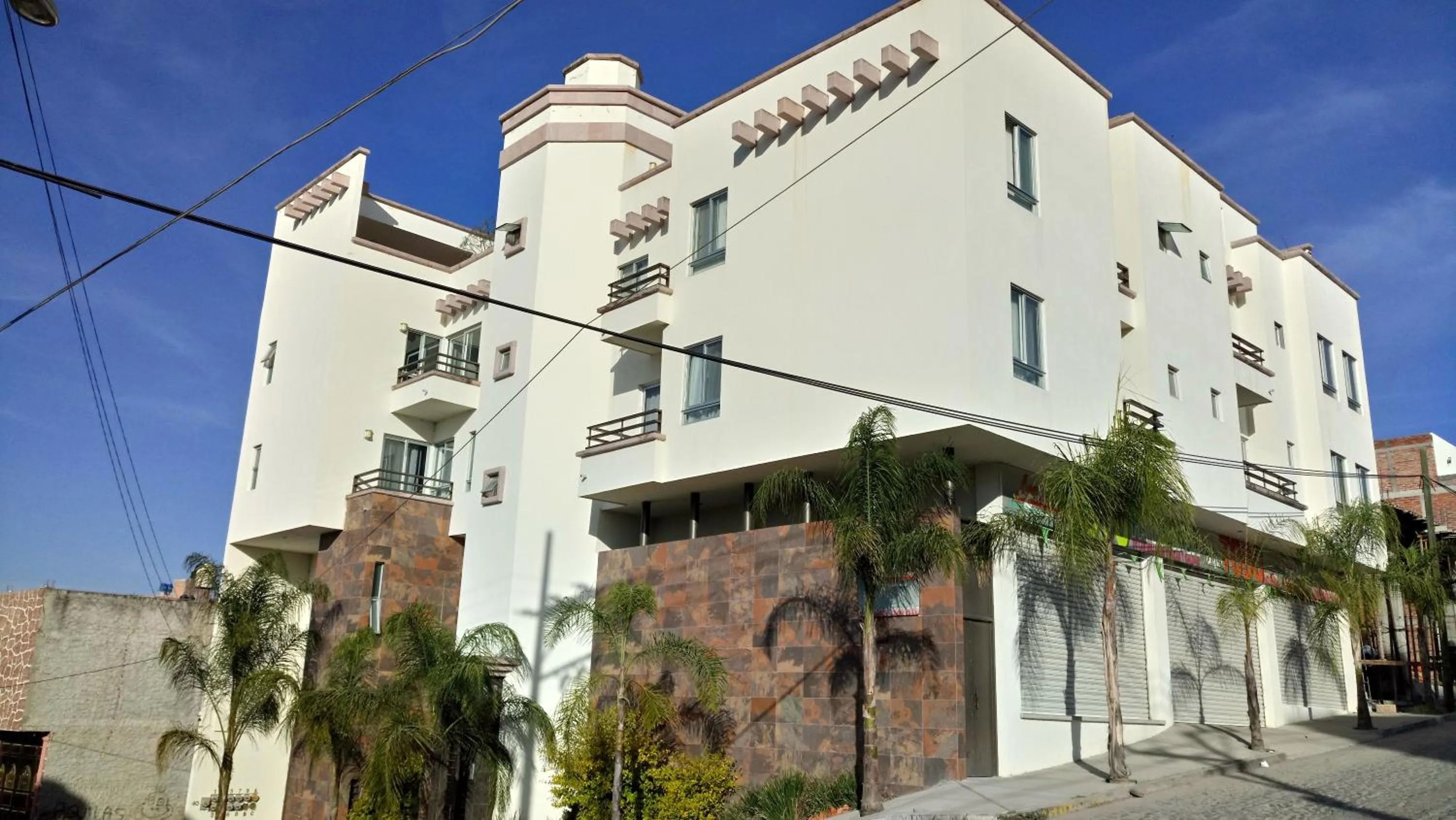 Property building in Suites Sta Tere