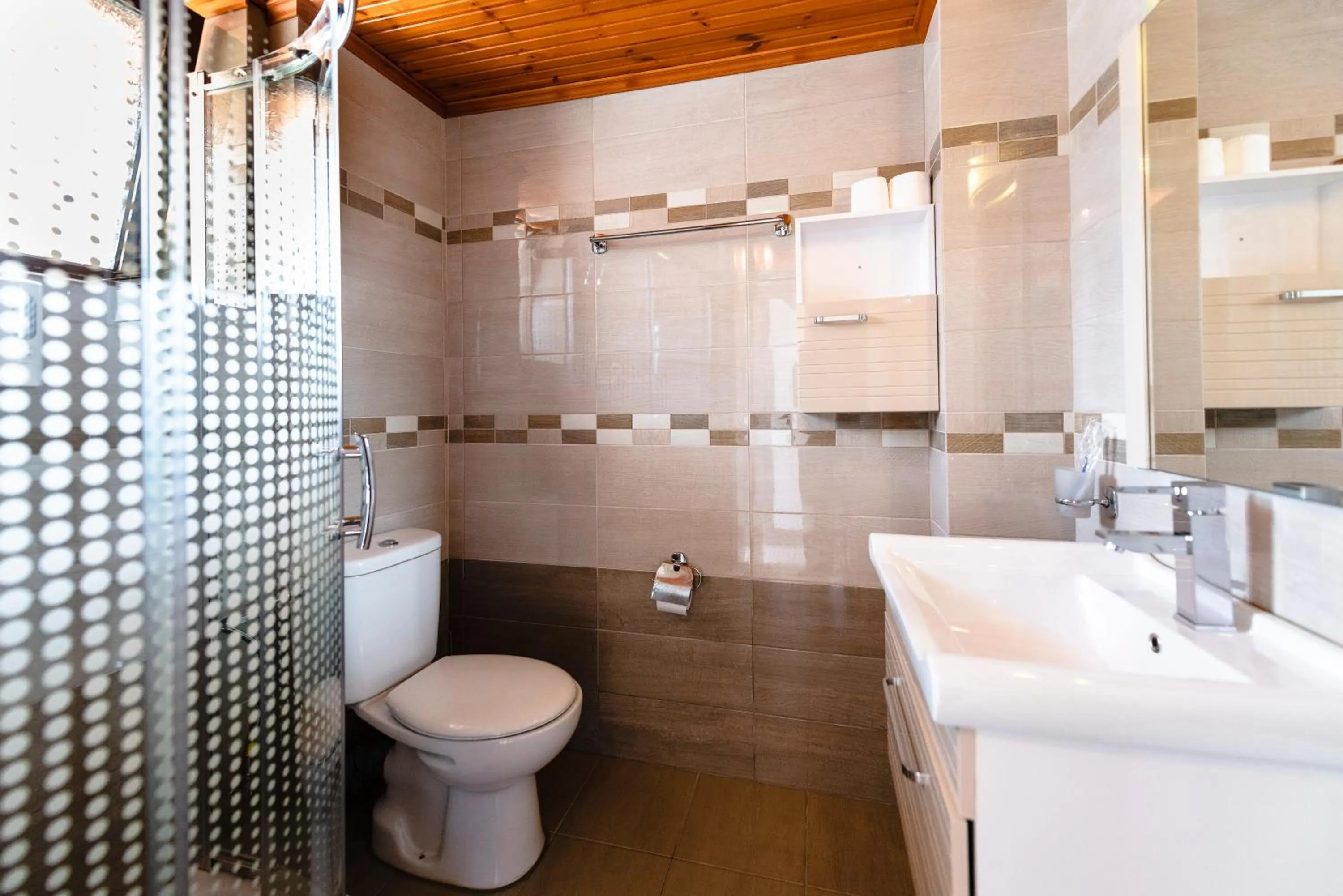 Bathroom in Thermios Apollon