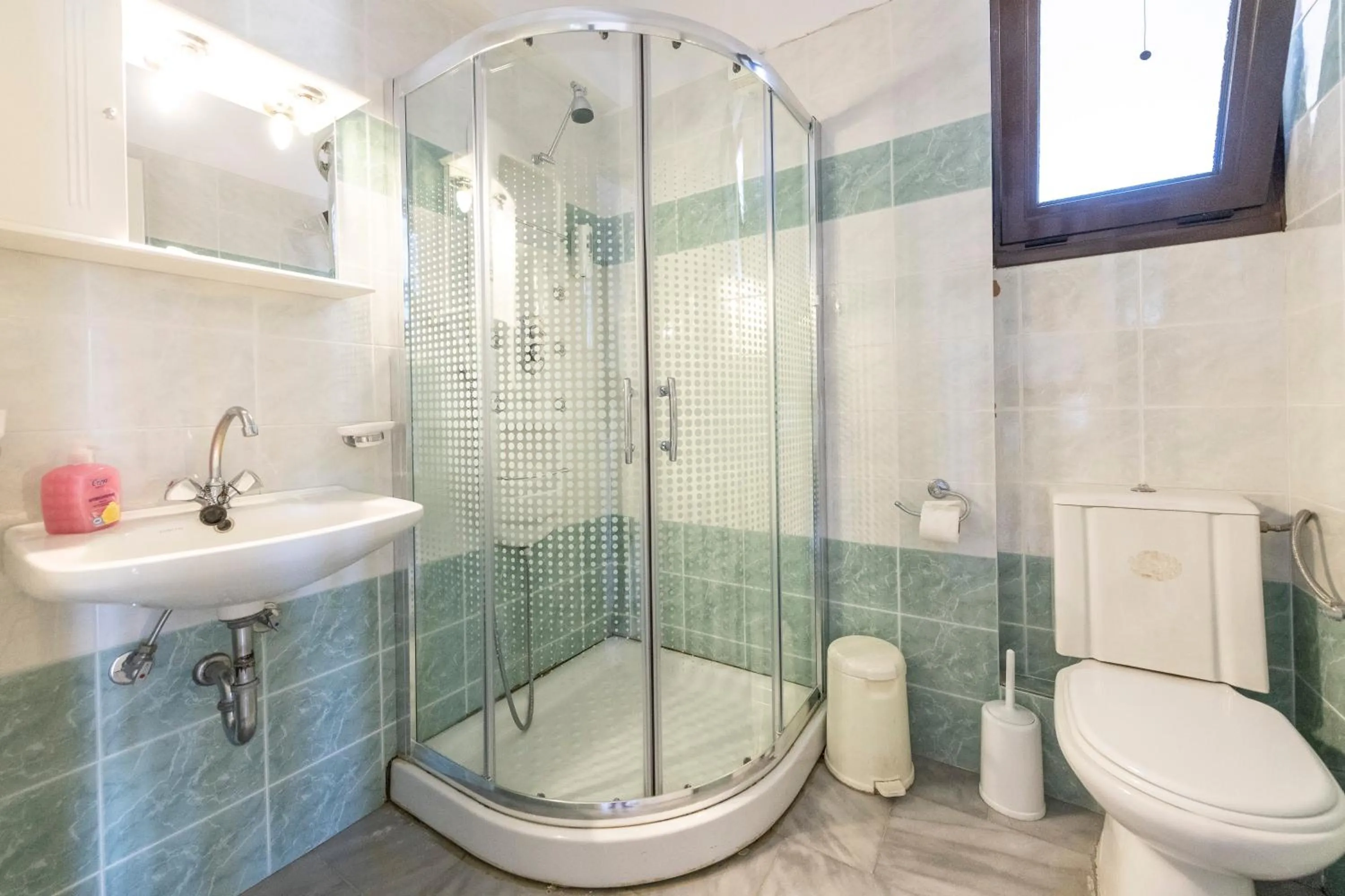 Bathroom in Thermios Apollon