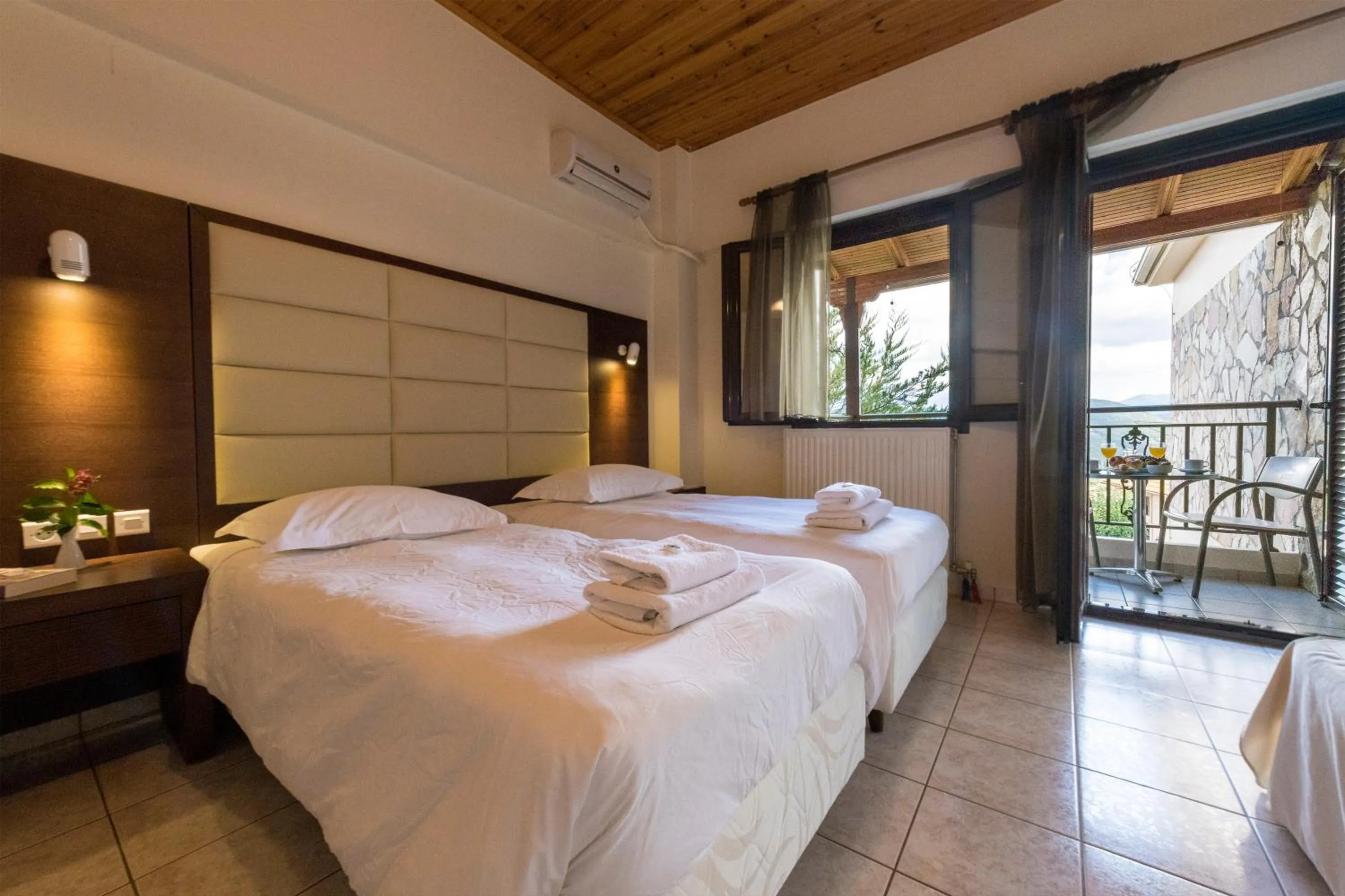 Bedroom, Bed in Thermios Apollon