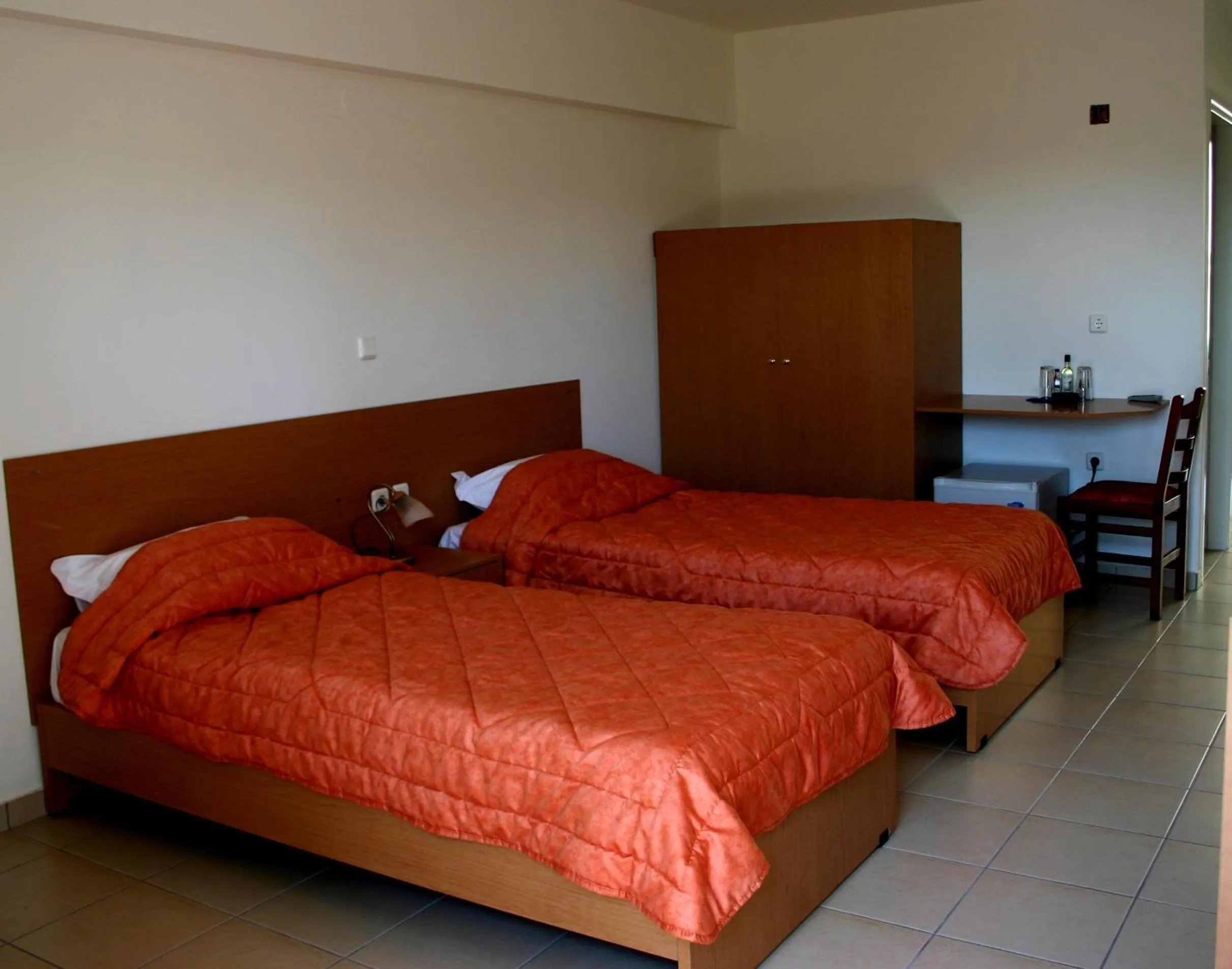Photo of the whole room, Bed in Thermios Apollon