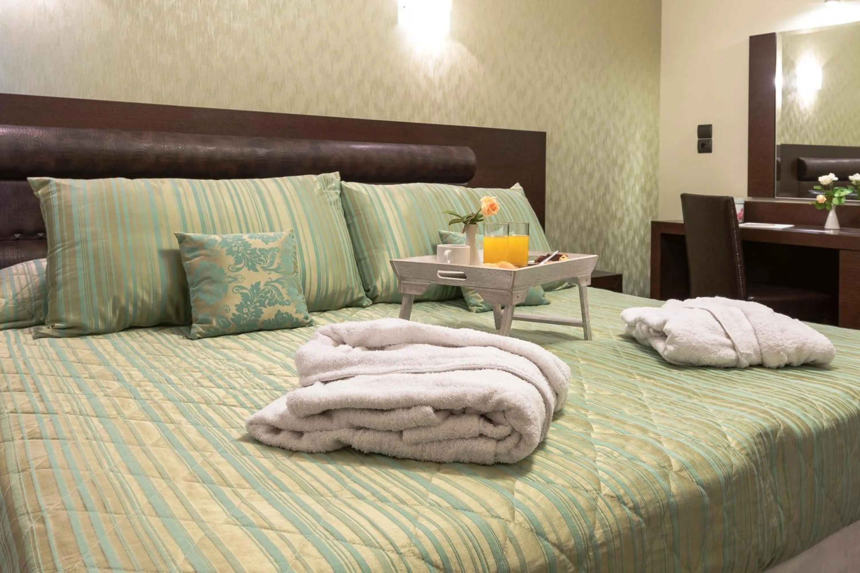 Bedroom, Bed in Thermios Apollon