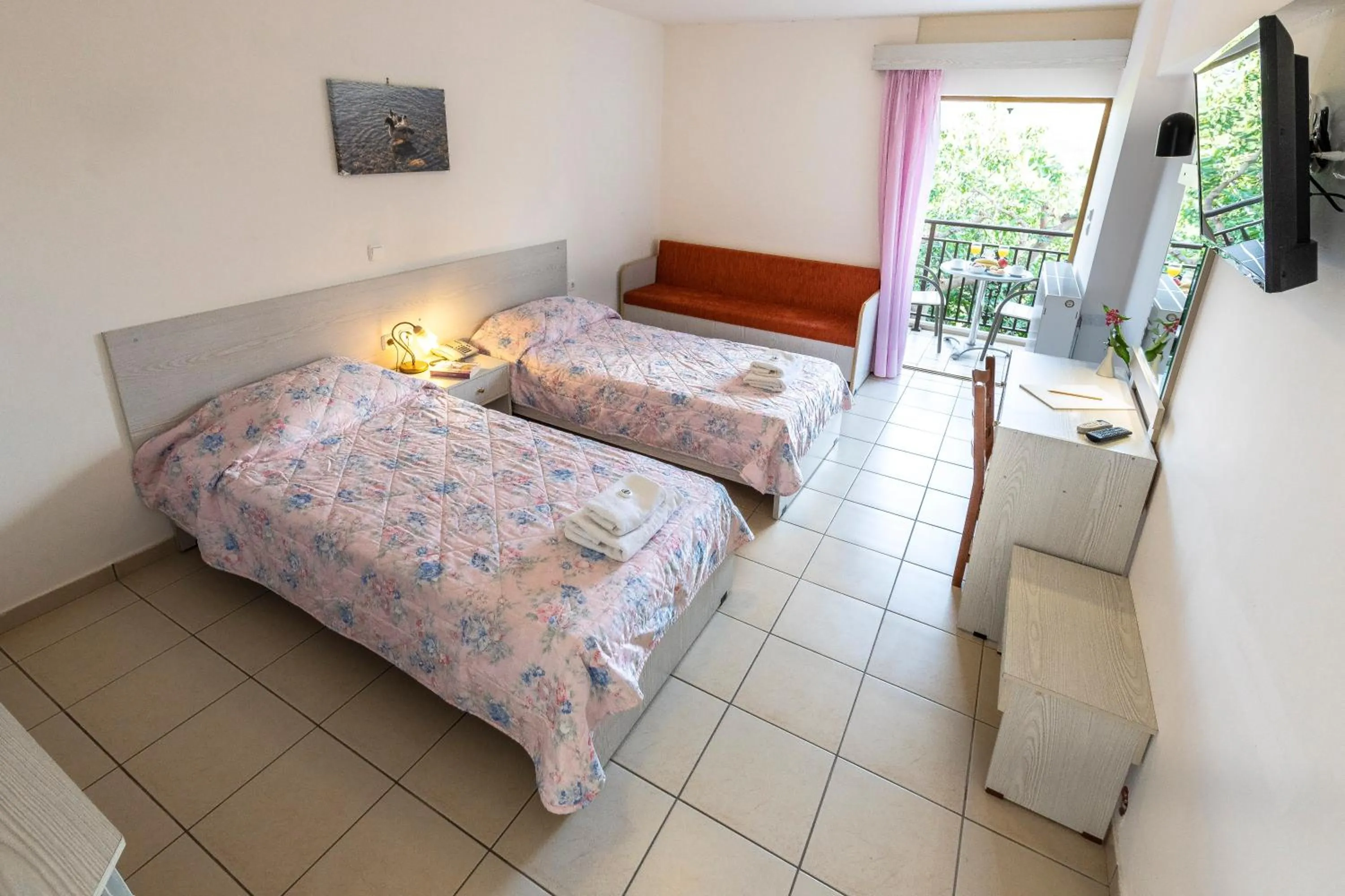 Bedroom, Bed in Thermios Apollon