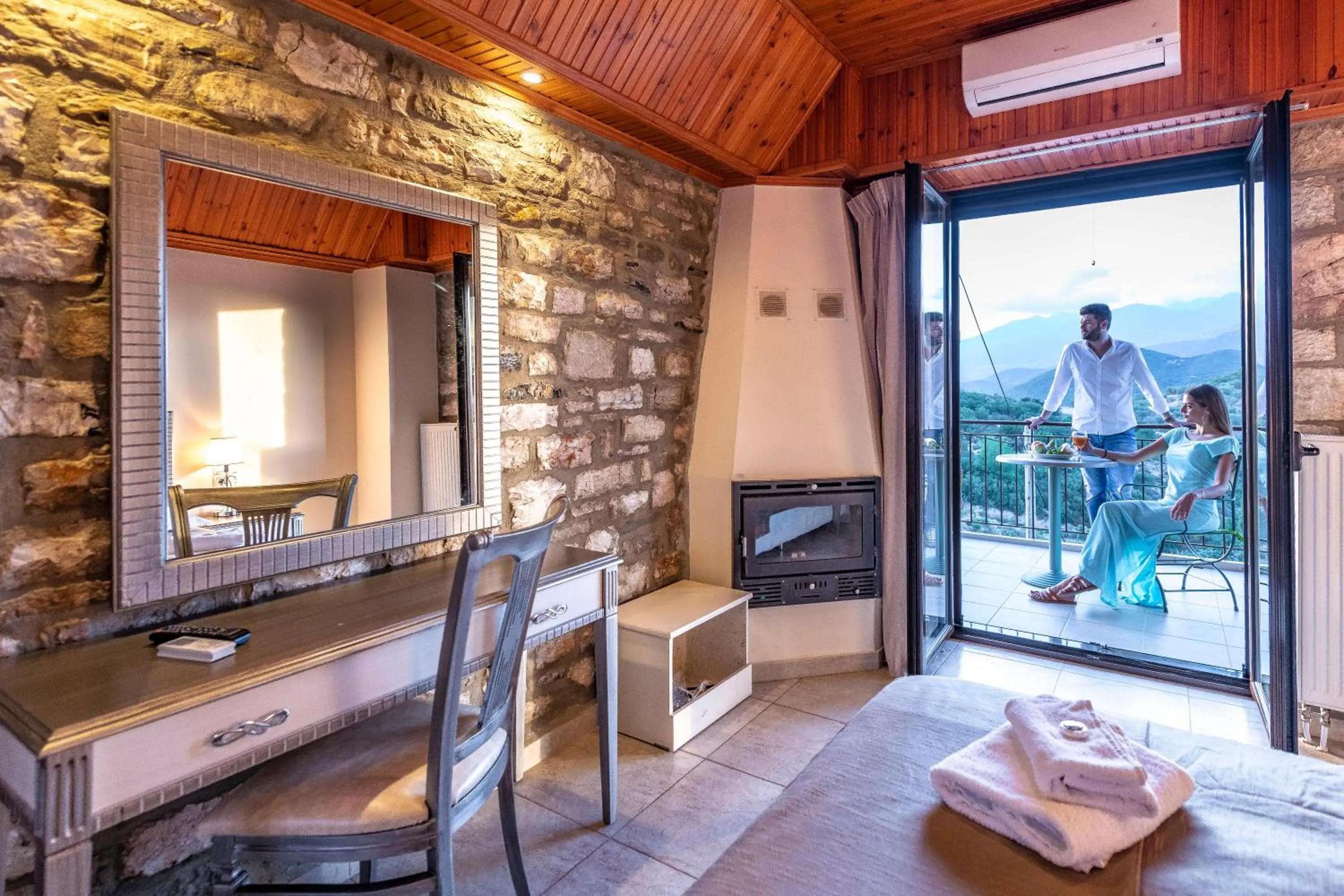 Bedroom in Thermios Apollon