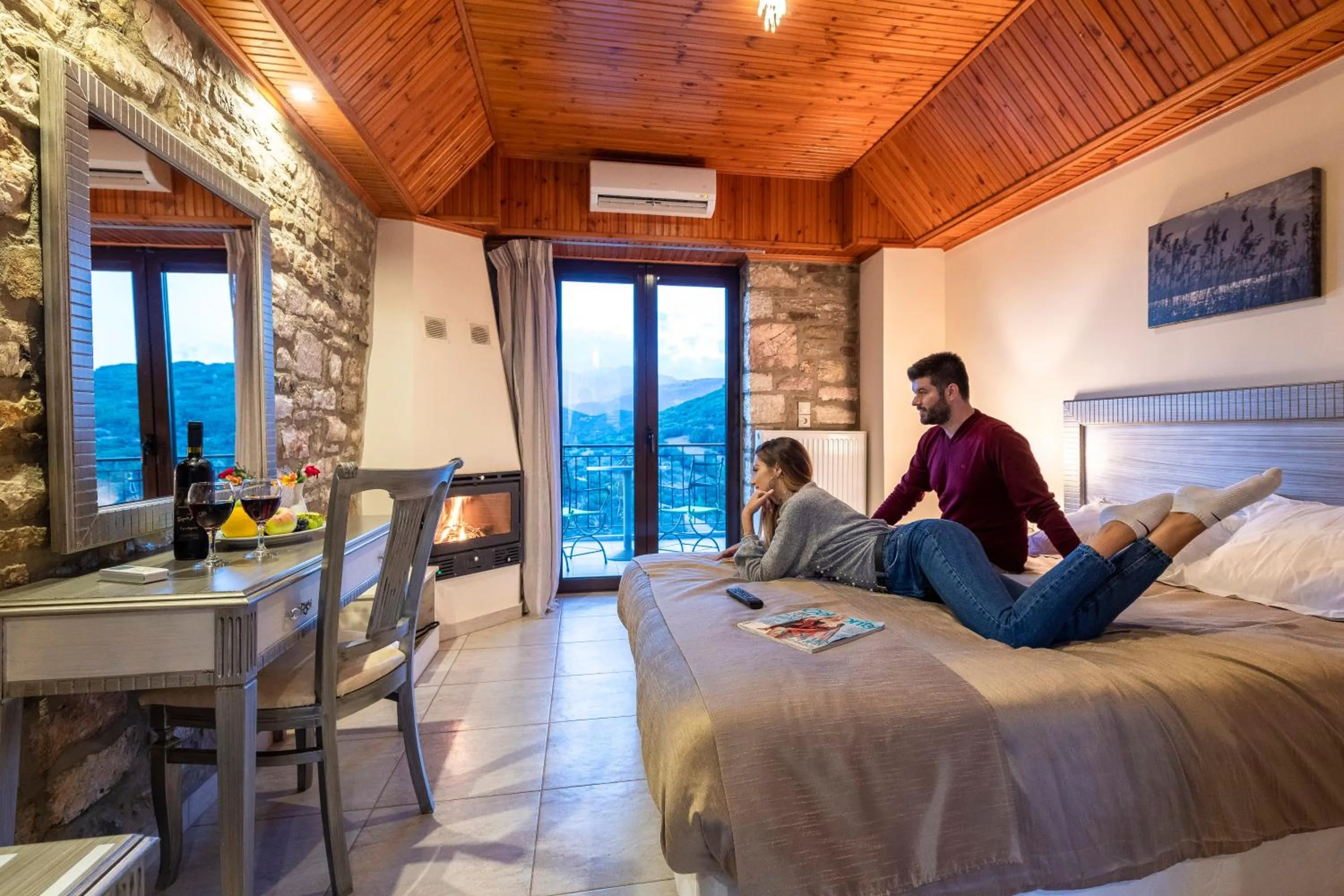 Bedroom in Thermios Apollon