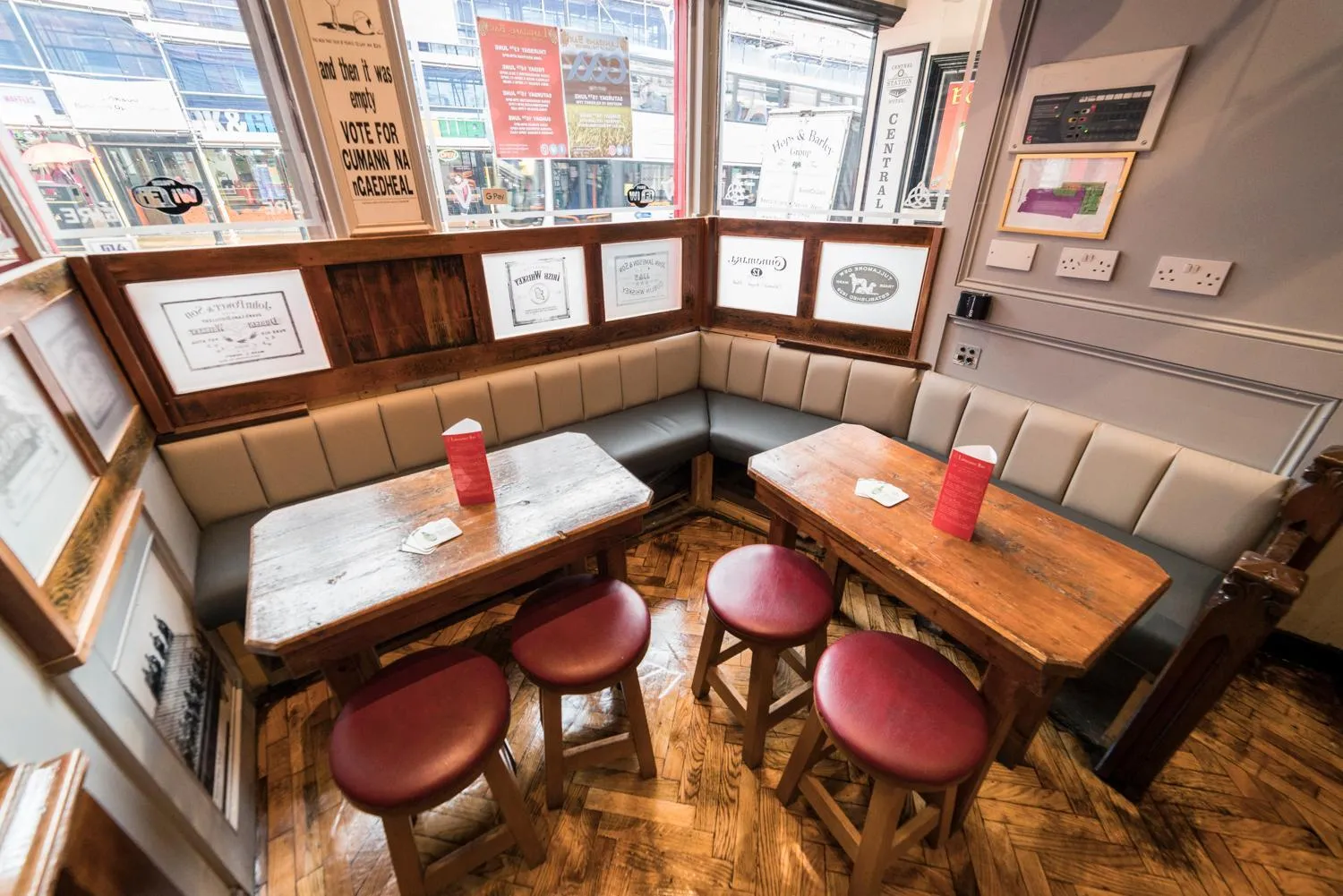 Lounge or bar in Central Station Hotel Liverpool