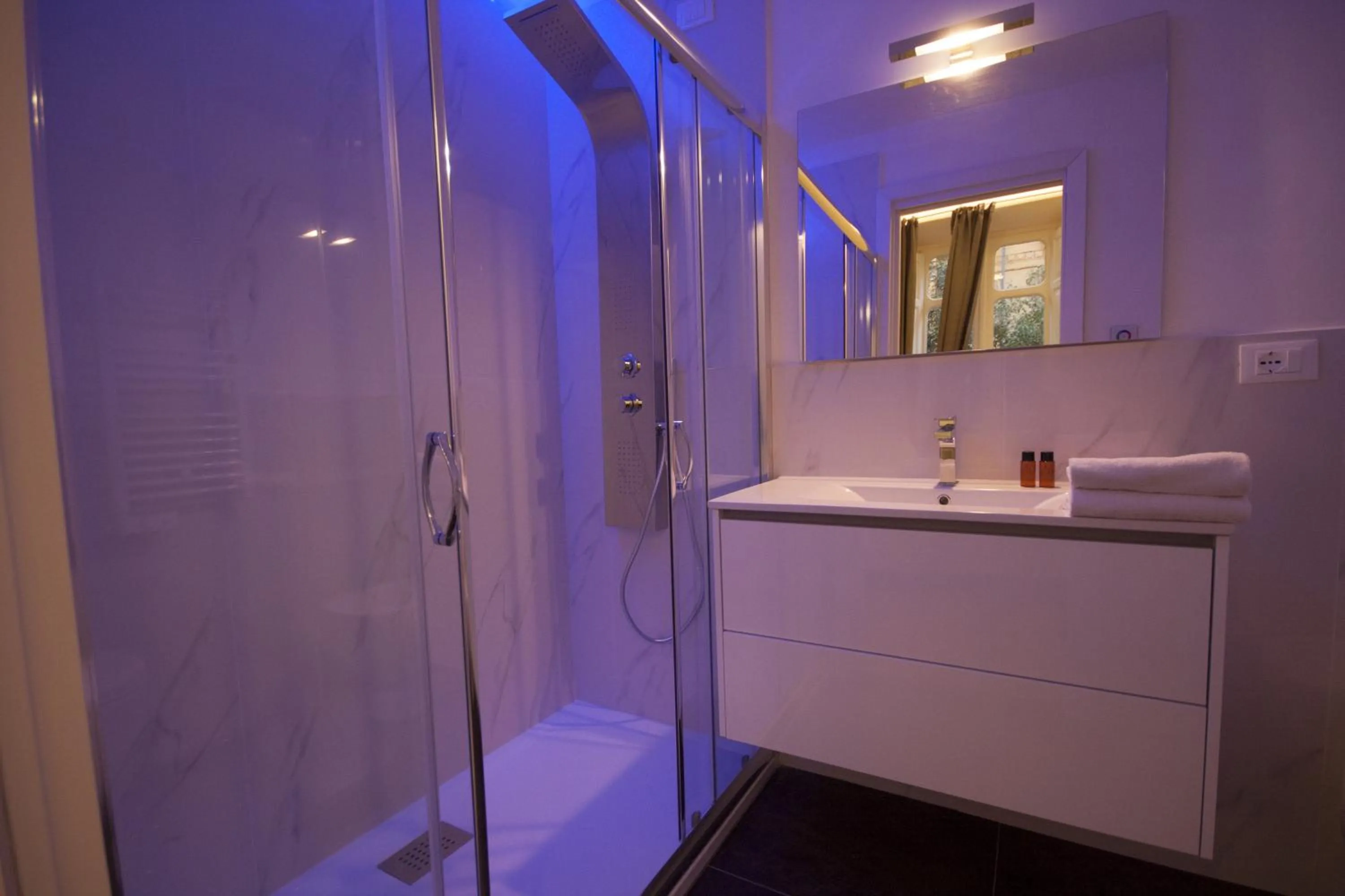 Bathroom in Quiriti Vatican Relais