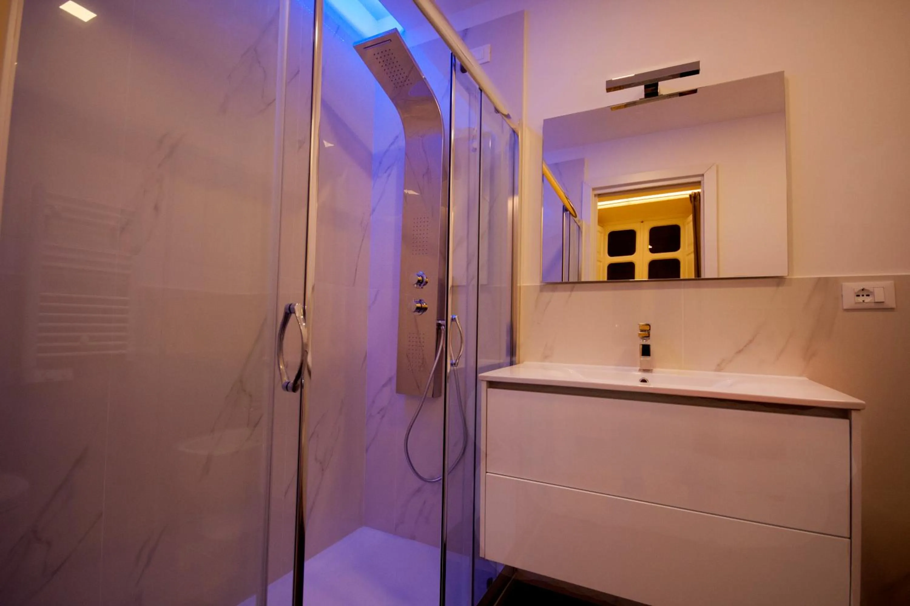 Bathroom in Quiriti Vatican Relais