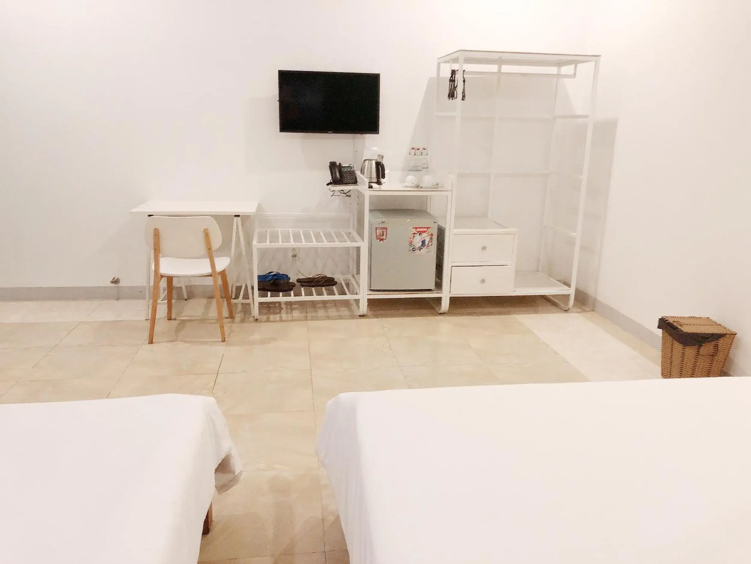 TV and multimedia, Bed in Philip Bungalow TV and multimedia, Bed in Philip Bungalow