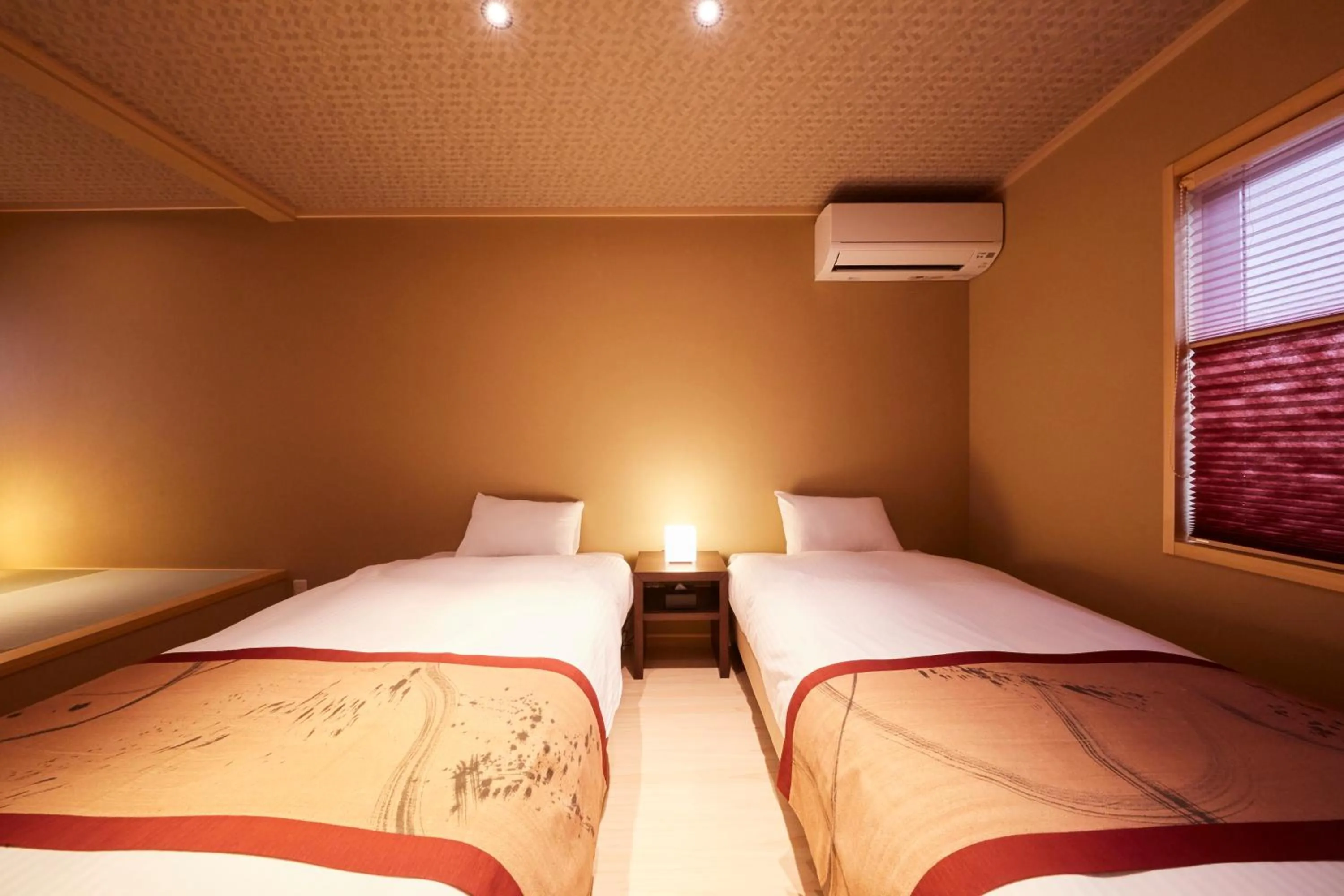 Bedroom, Bed in Rinn Miyagawacho Tsubaki