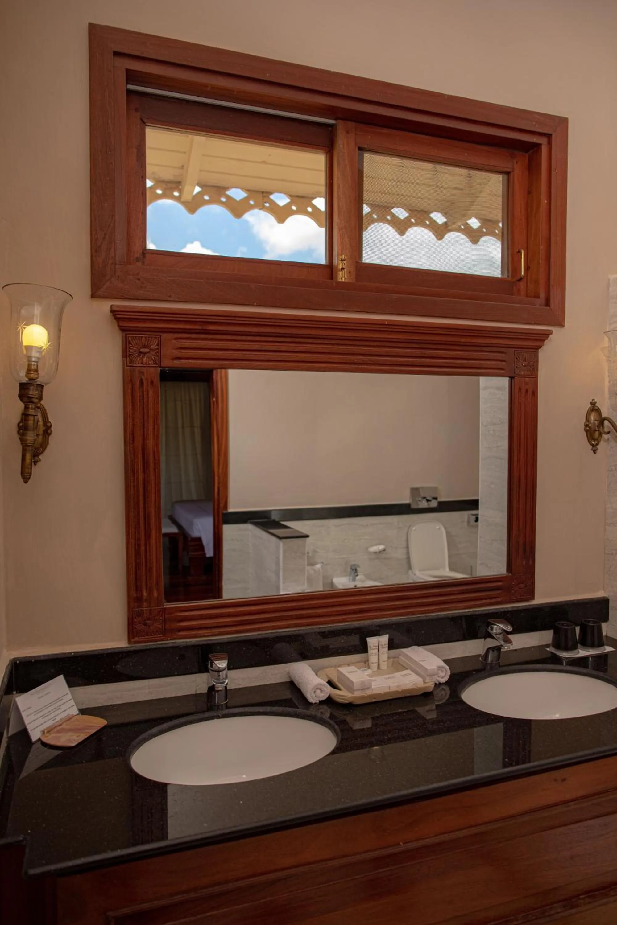 Bathroom in Ocean Beach Resort & SPA