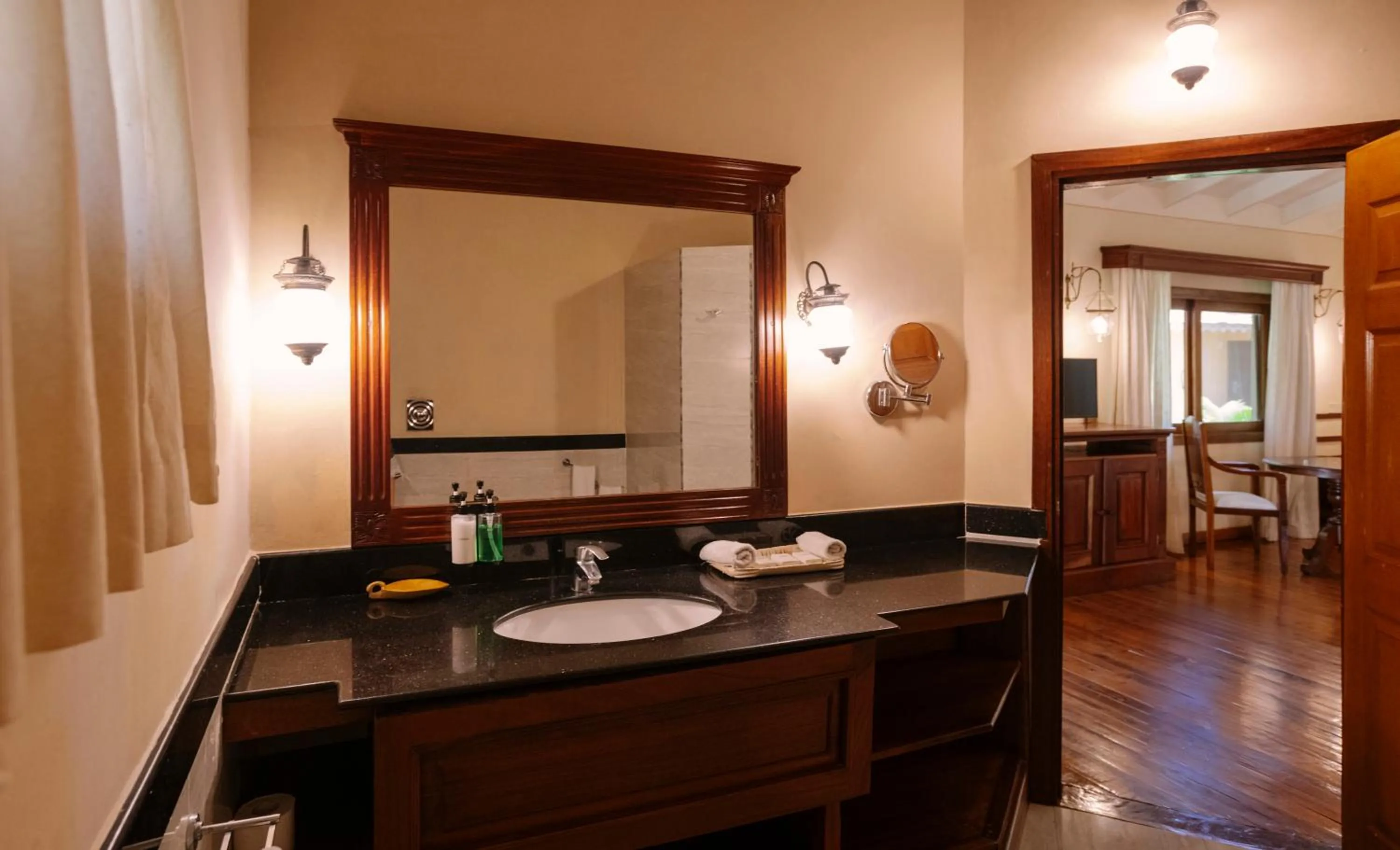 Bathroom in Ocean Beach Resort & SPA