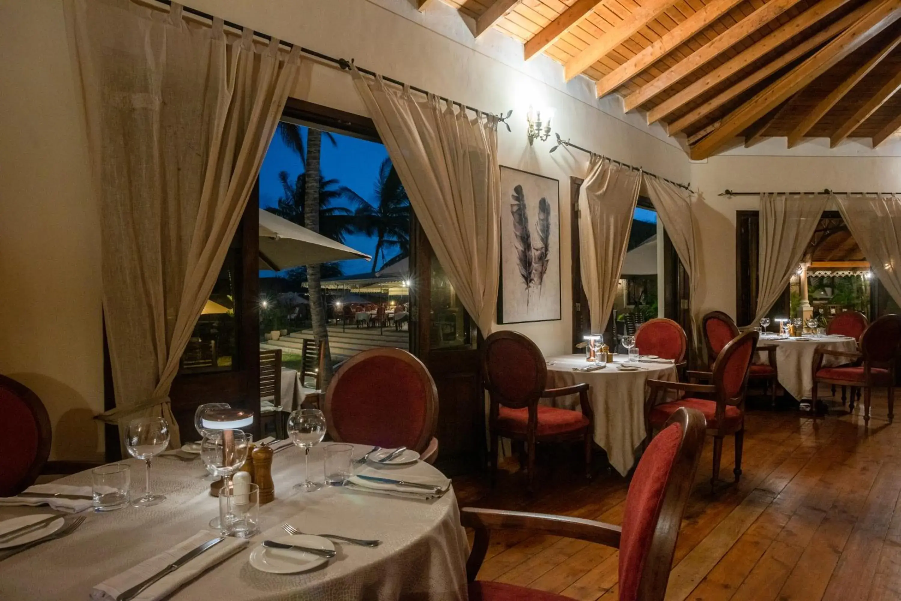 Restaurant/places to eat in Ocean Beach Resort & SPA Restaurant/places to eat in Ocean Beach Resort & SPA