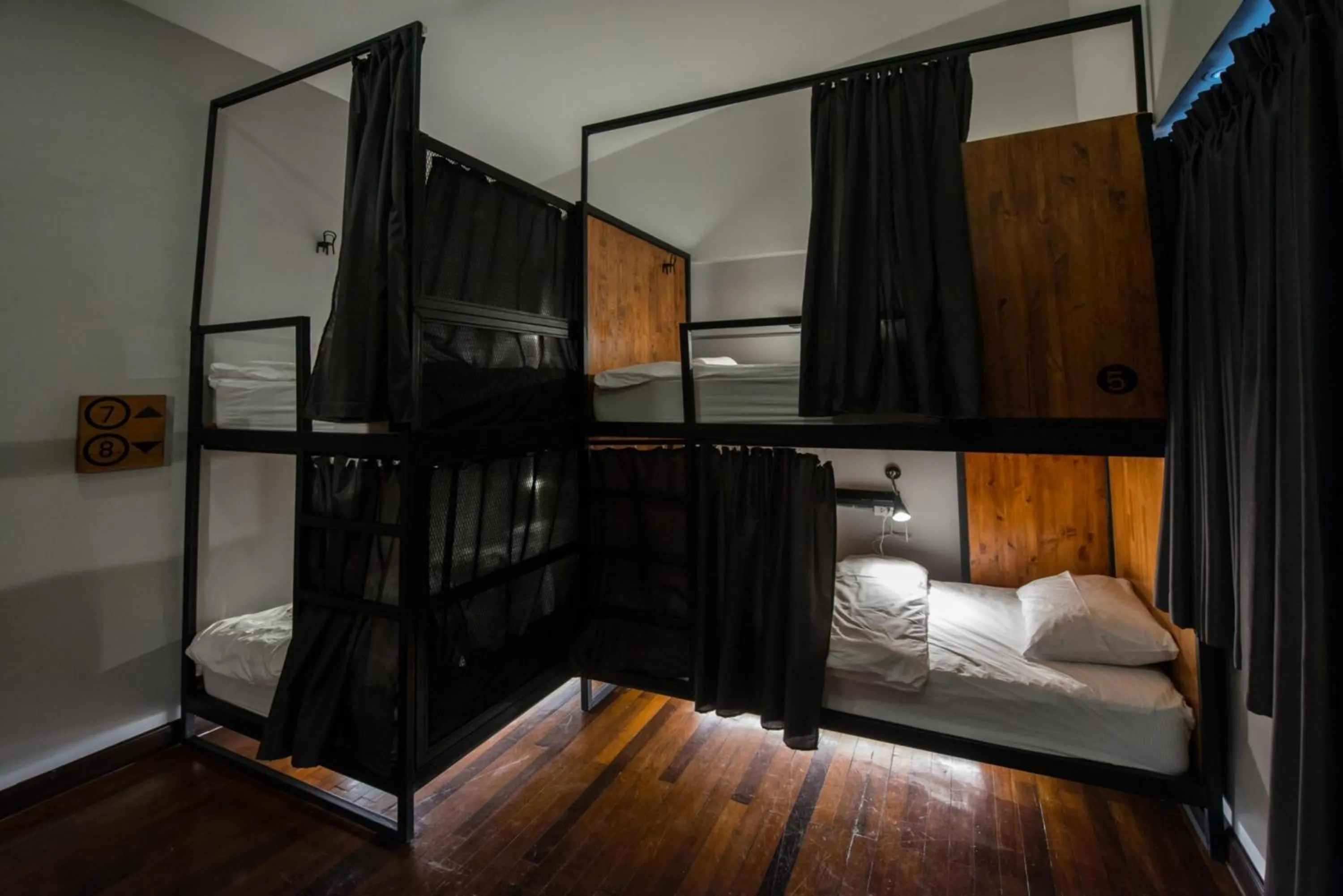 Bedroom, Bed in 4SHARE Hostel