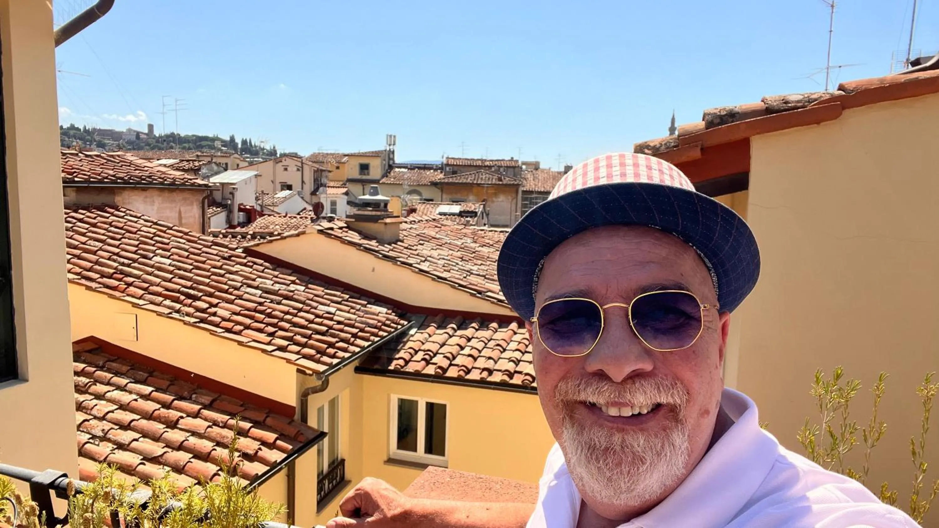 City view in BOBOTEL ROOMS City Center